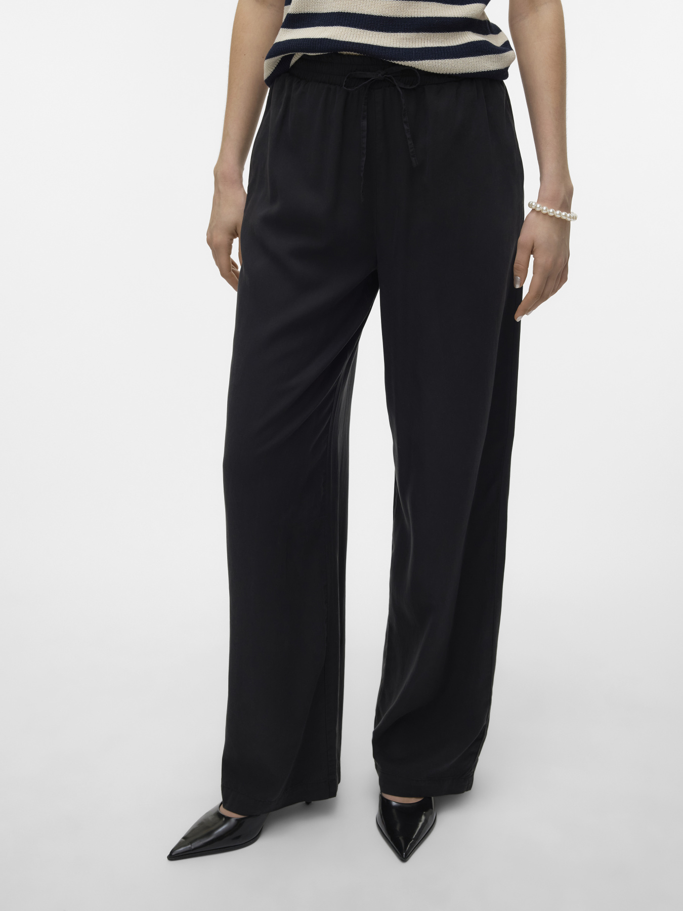 Брюки Vero Moda BREE HW LONG LOOSE TENCEL PANT модель 10304898_Black Denim Фото