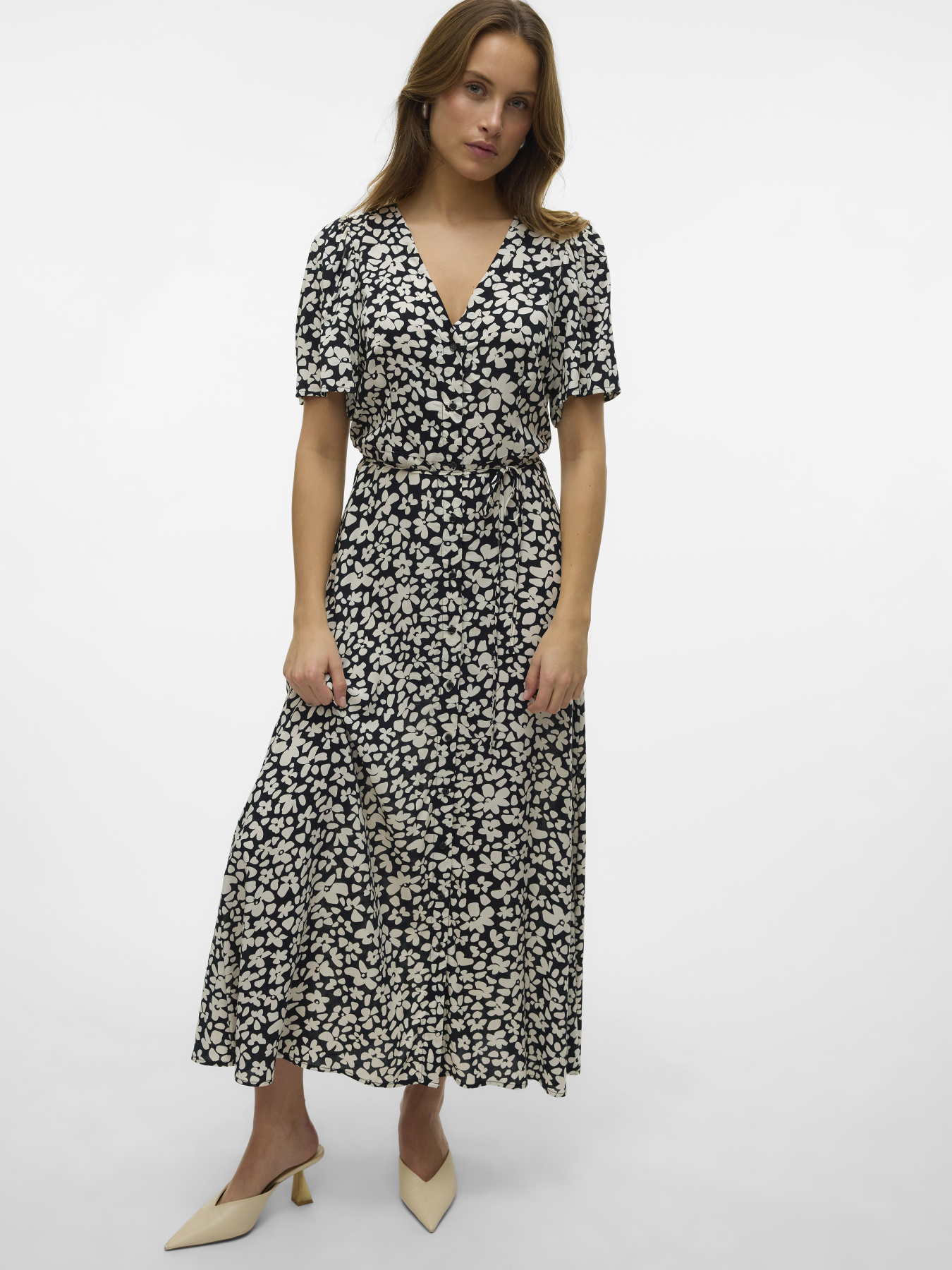 Сукні Vero Moda ALBA SS CALF DRESS модель 10330301_Black Sussie Snow White Фото