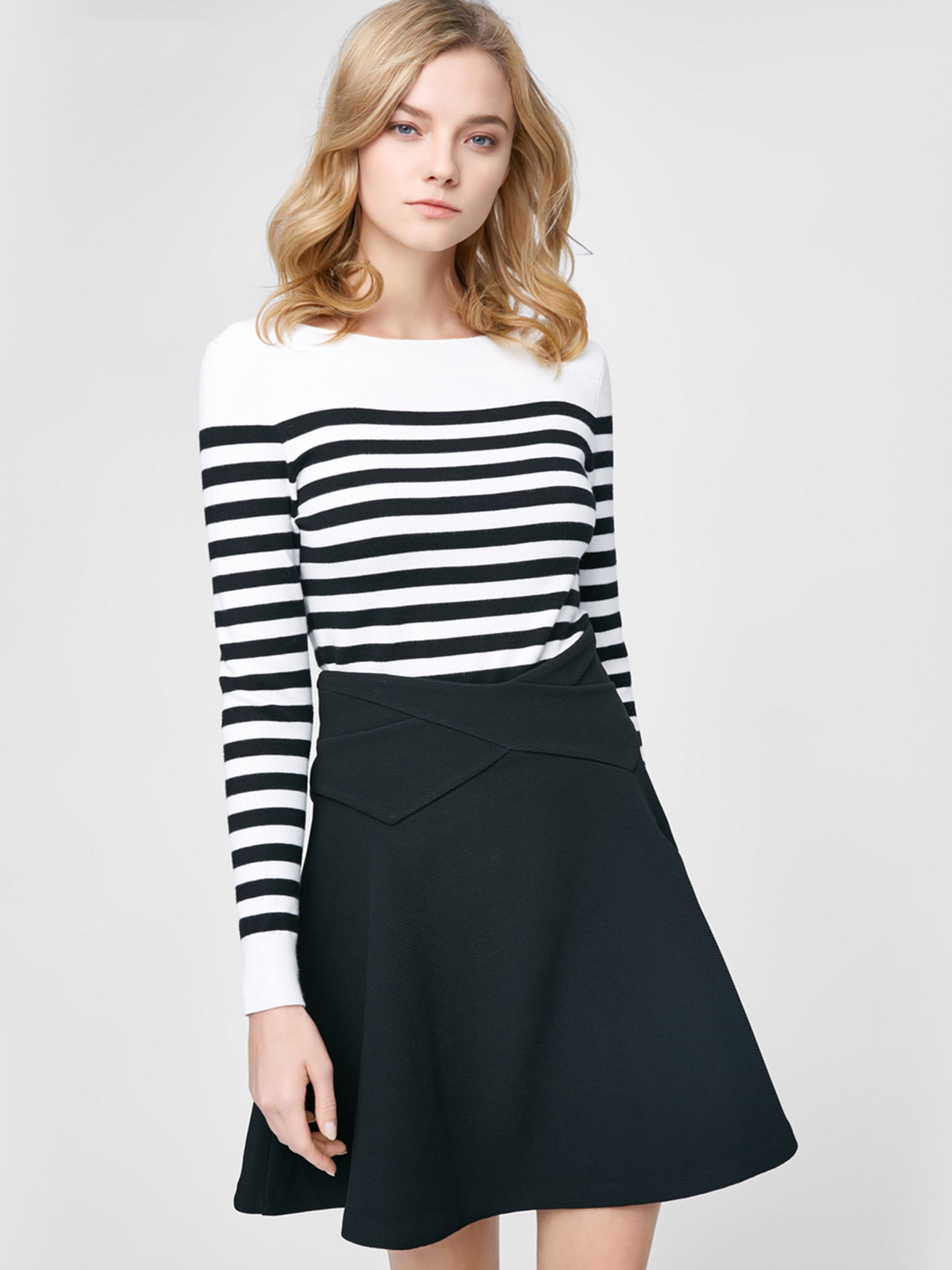 Юбка мини Vero Moda модель 31711G504E40_чорний Фото