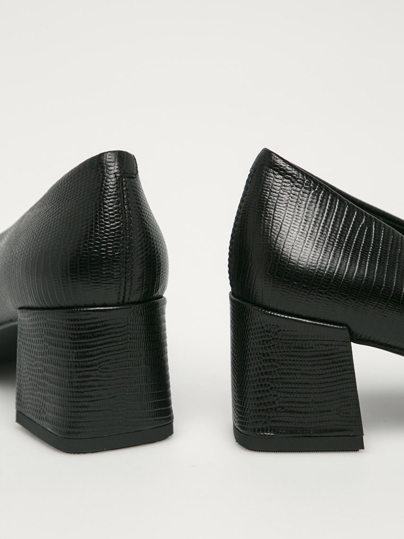 Туфли VAGABOND Alva модель 5120-008-20 Фото