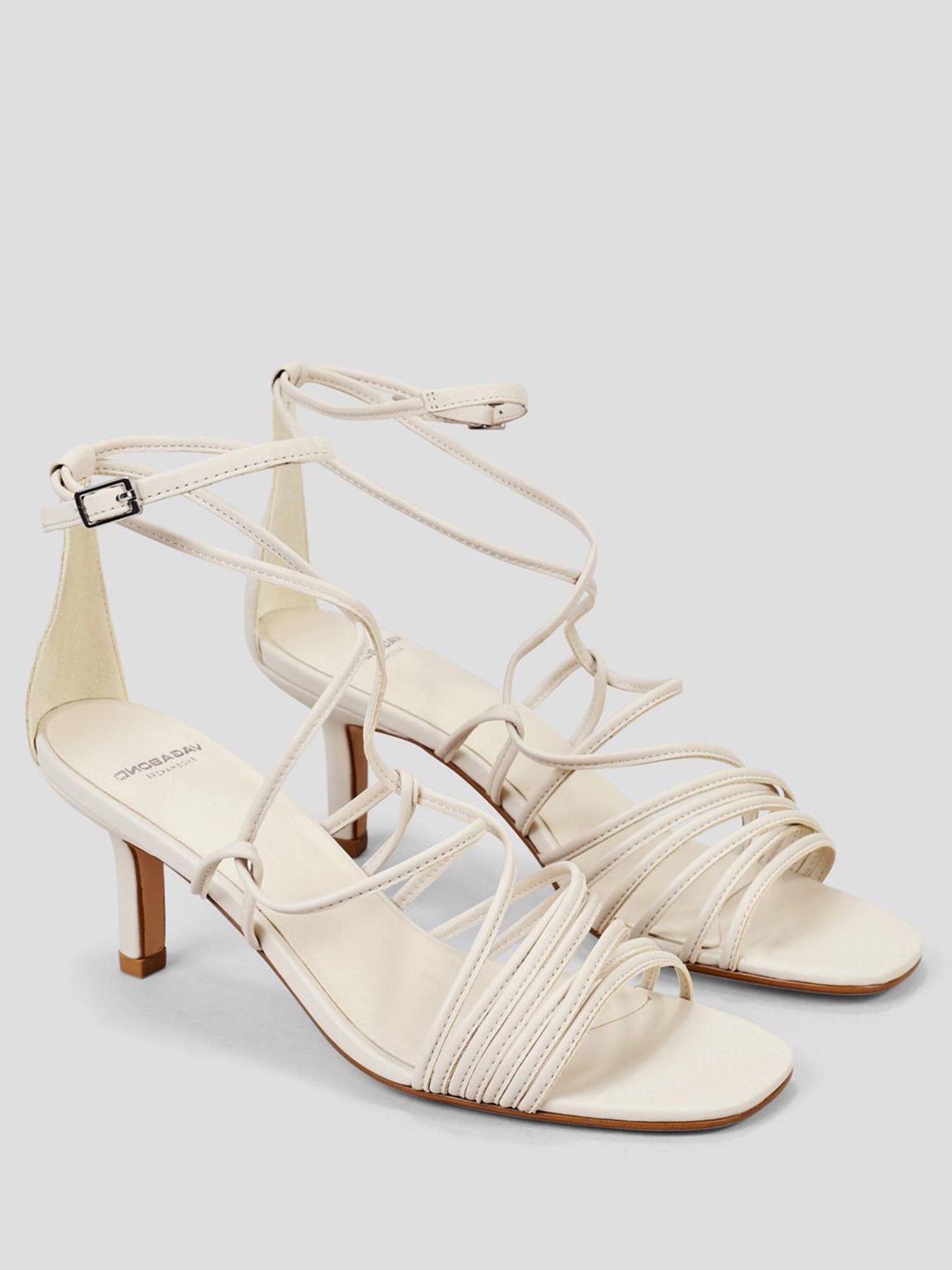 Босоніжки VAGABOND Amanda модель 4905-001-02 Фото