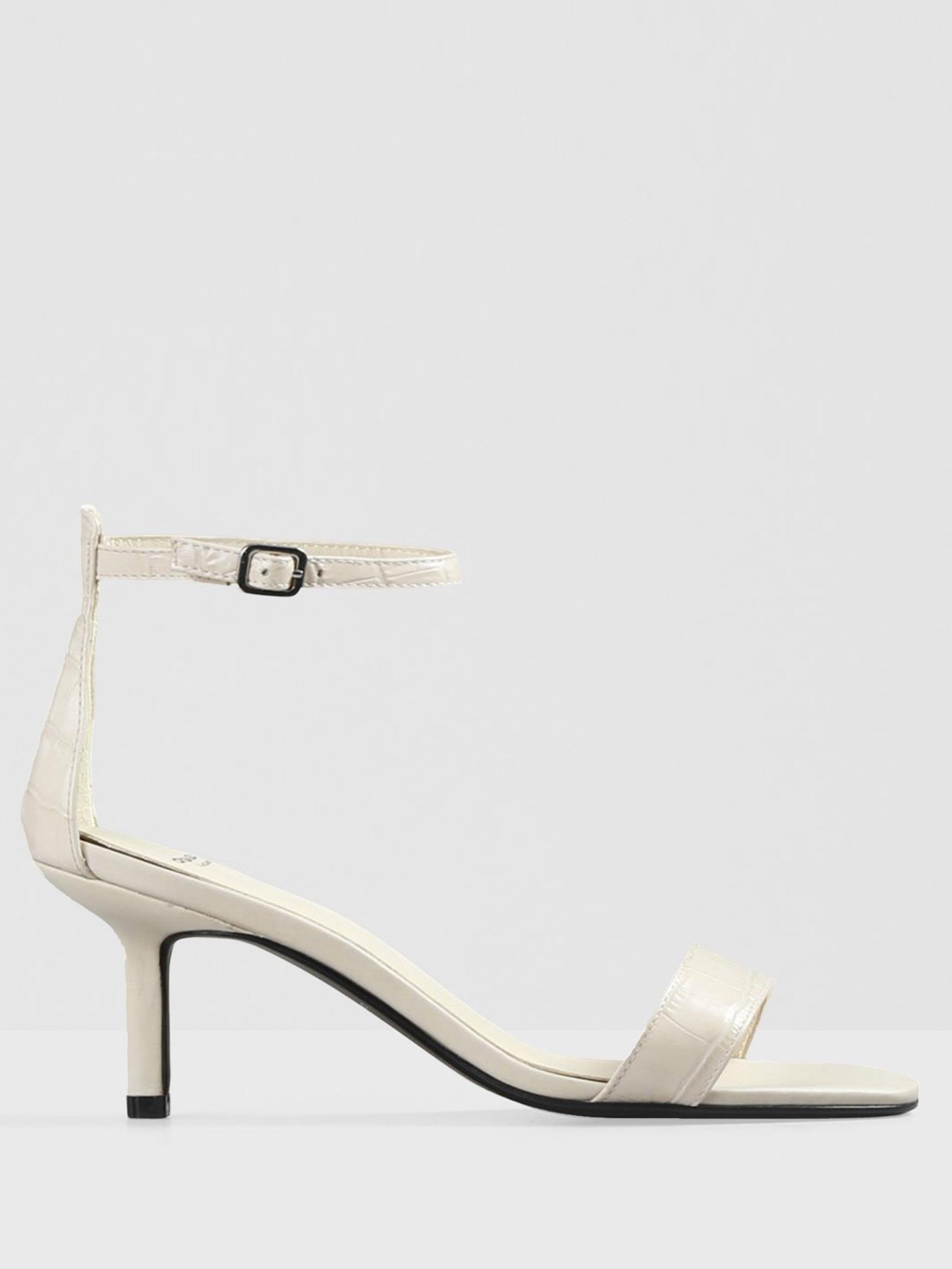 Босоніжки VAGABOND Amanda модель 4905-108-02 Фото