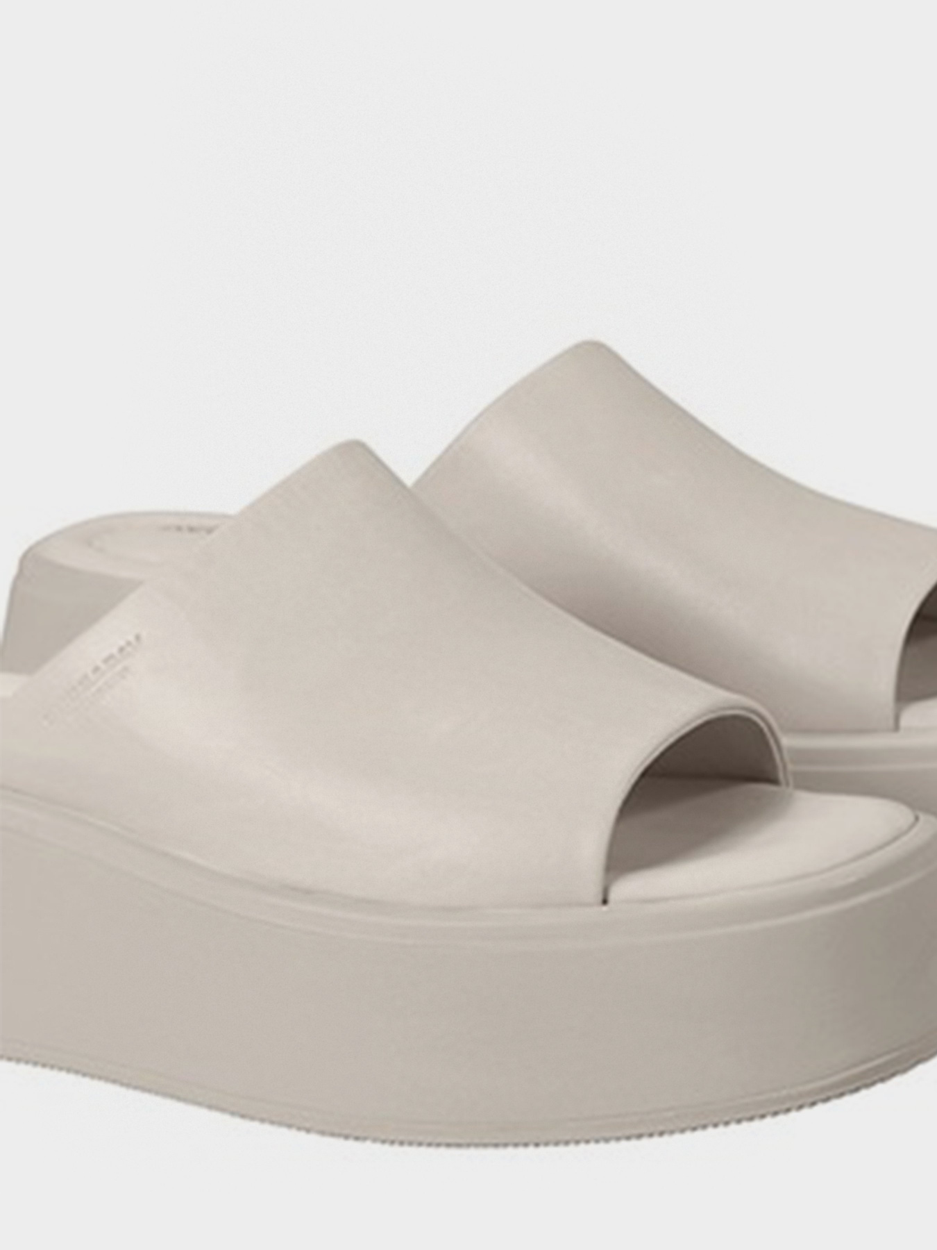 Шлепанцы VAGABOND Courtney модель 5134-001-02 Фото