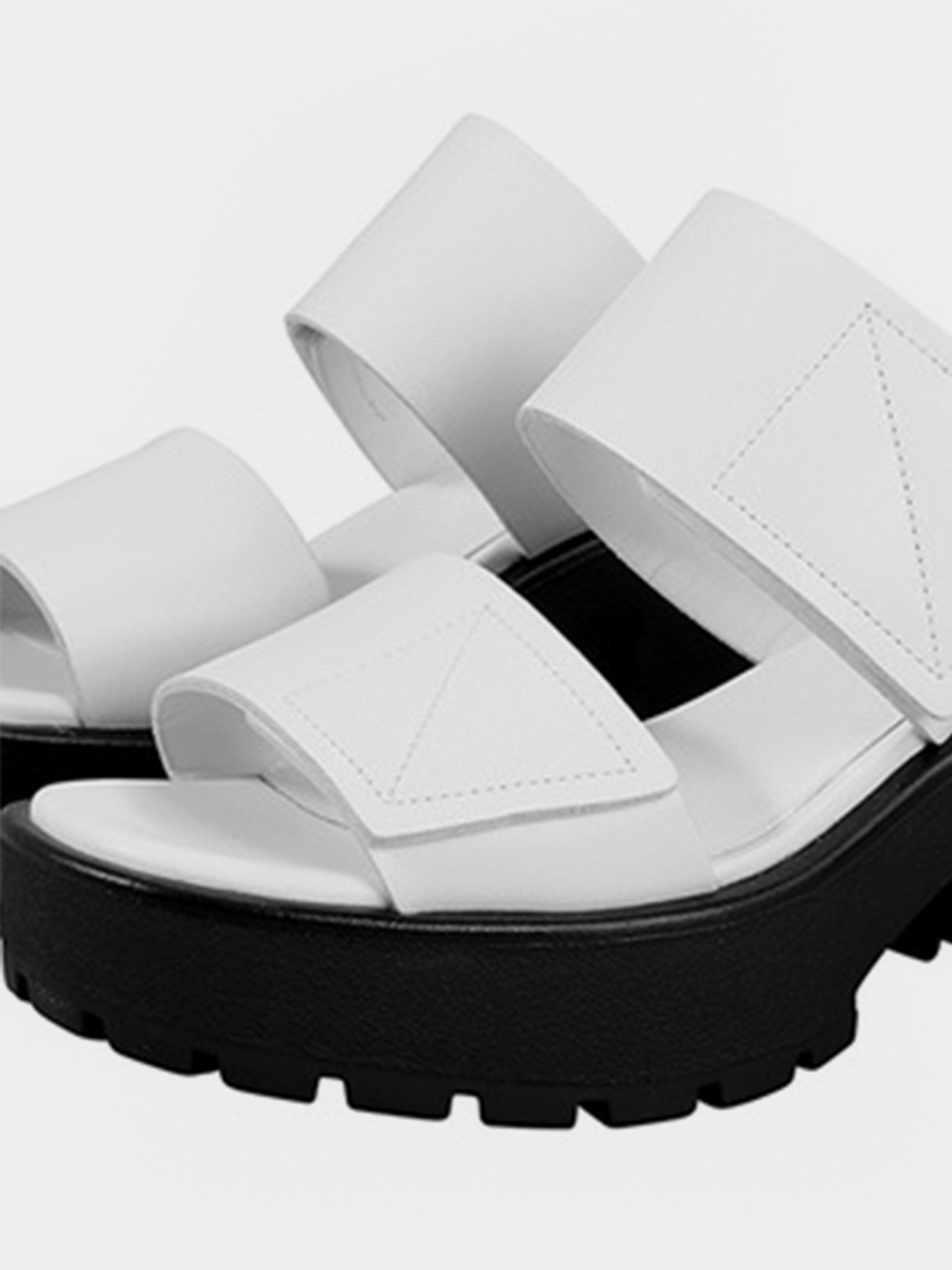 Шлепанцы VAGABOND Dioon модель 5147-001-01 Фото