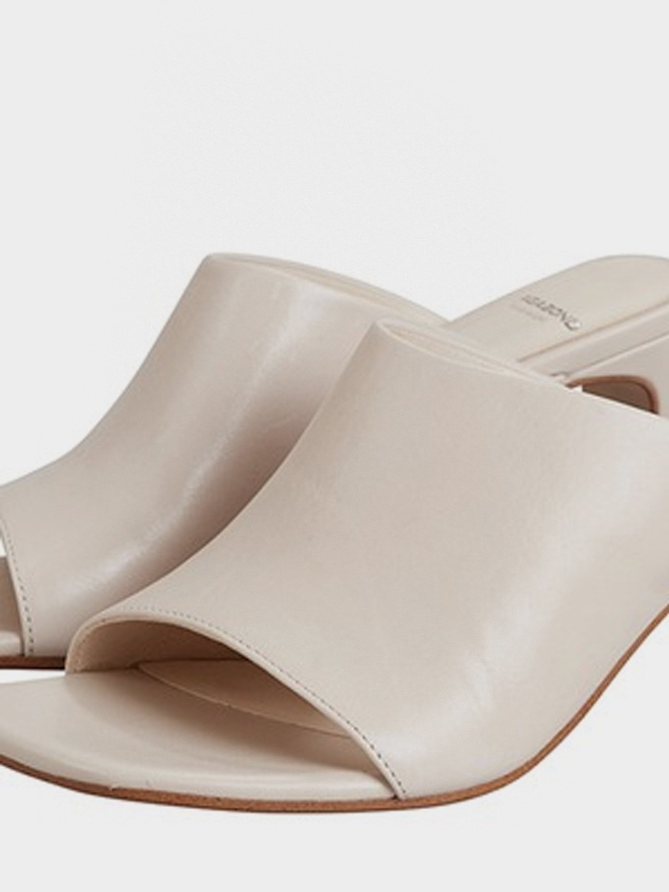 Шлепанцы VAGABOND Luisa модель 5112-001-02 Фото