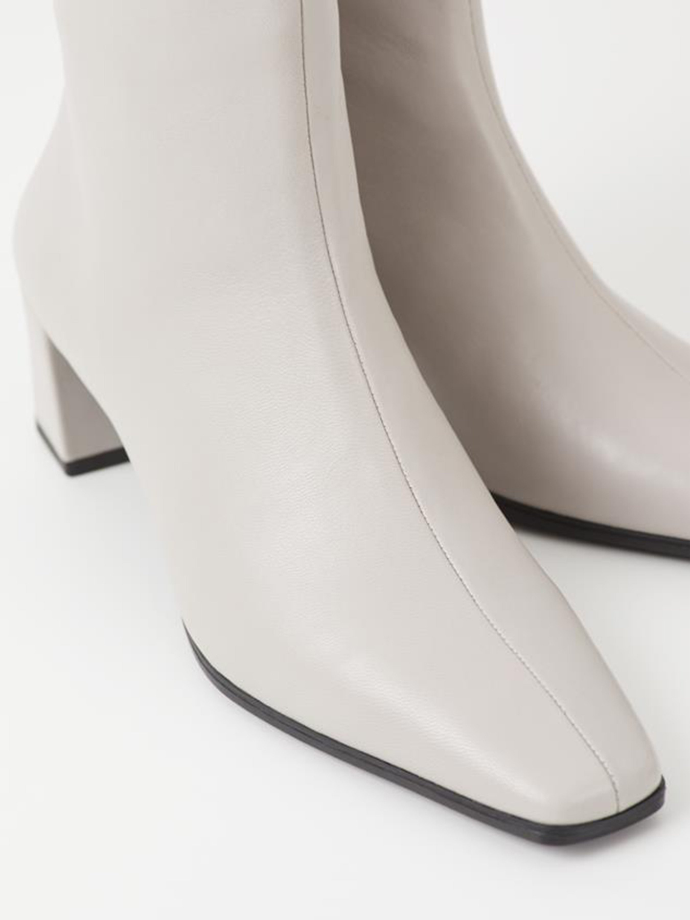 Бoтильоны VAGABOND Tessa модель 5113-001-80 Фото