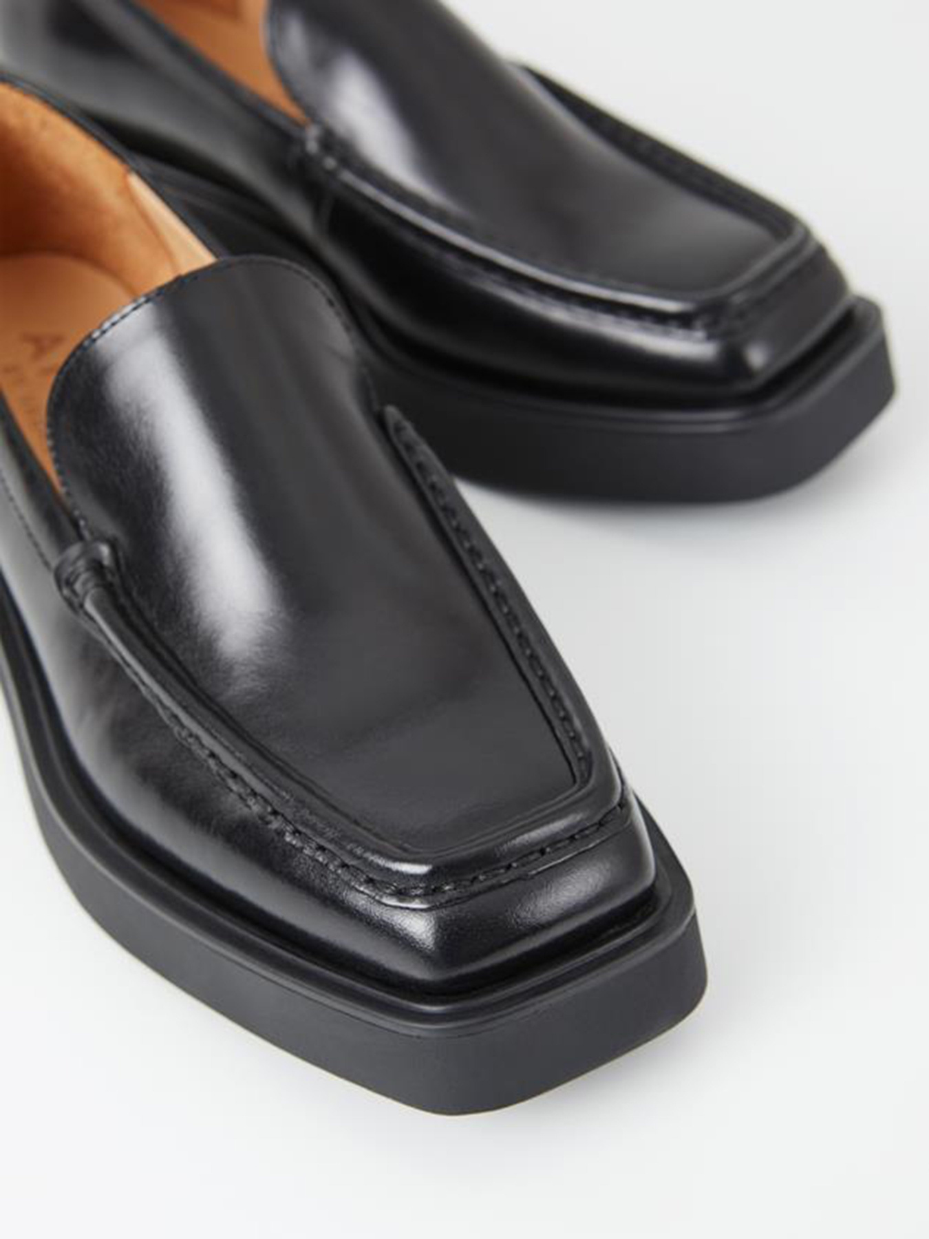 Лоферы VAGABOND Carmen модель 5005-401-20 Фото