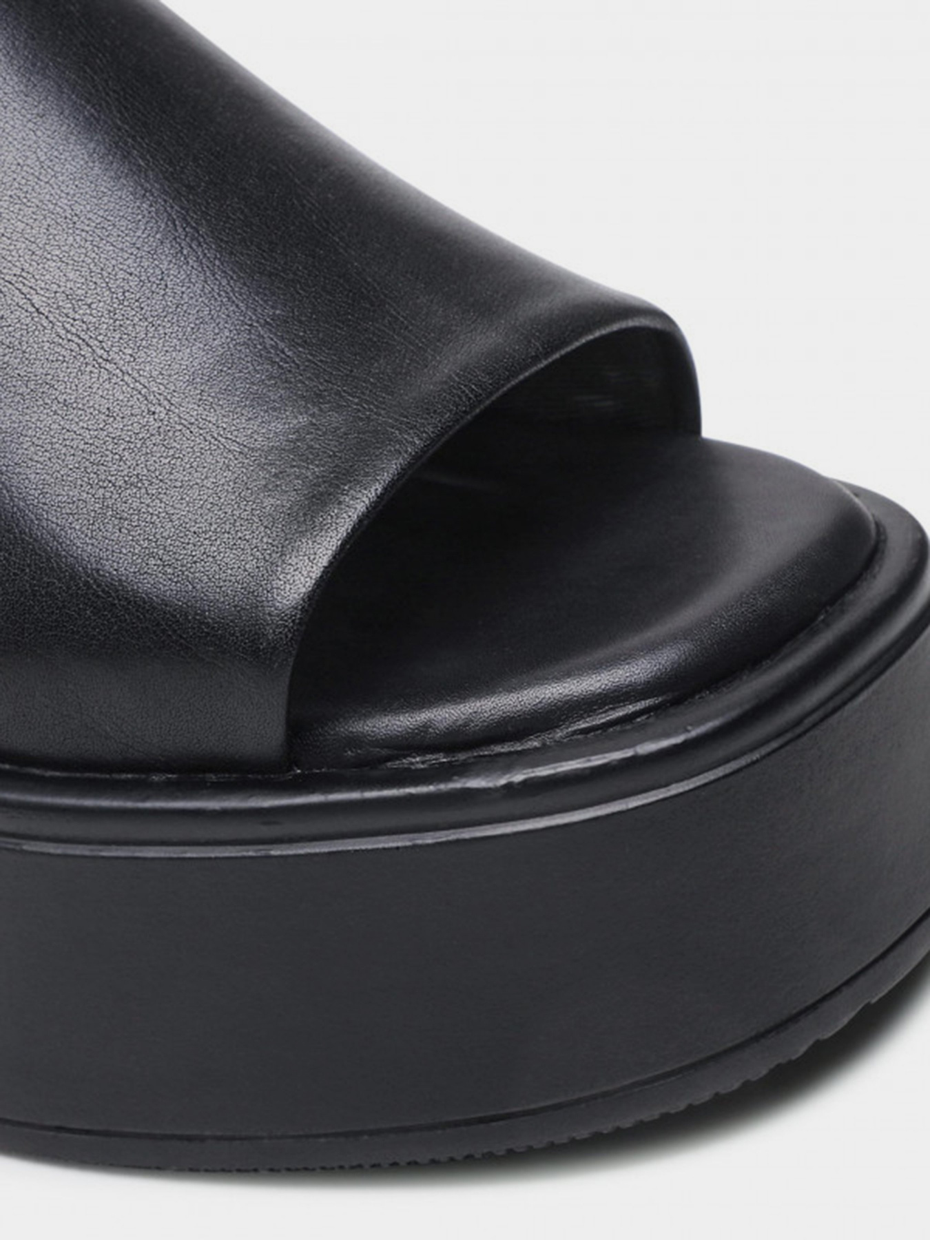 Шлепанцы VAGABOND Courtney модель 5334-601-92 Шлепанцы VAGABOND Courtney модель 5334-601-92 Фото