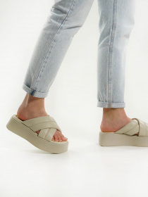 Шлепанцы VAGABOND Courtney модель 5334-201-02 Шлепанцы VAGABOND Courtney модель 5334-201-02 Фото