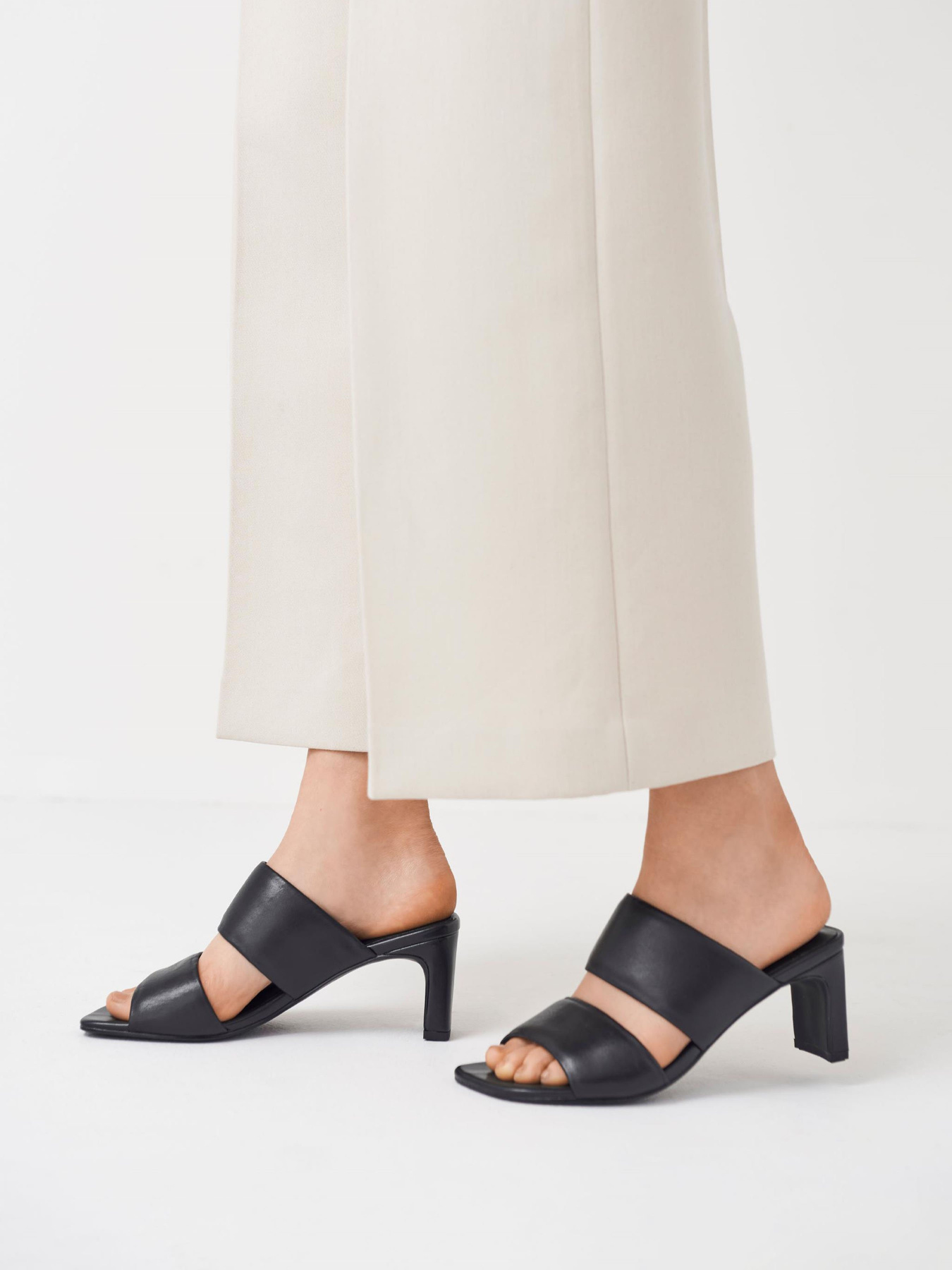 Сабо VAGABOND Luisa модель 5312-101-20 Сабо VAGABOND Luisa модель 5312-101-20 Фото