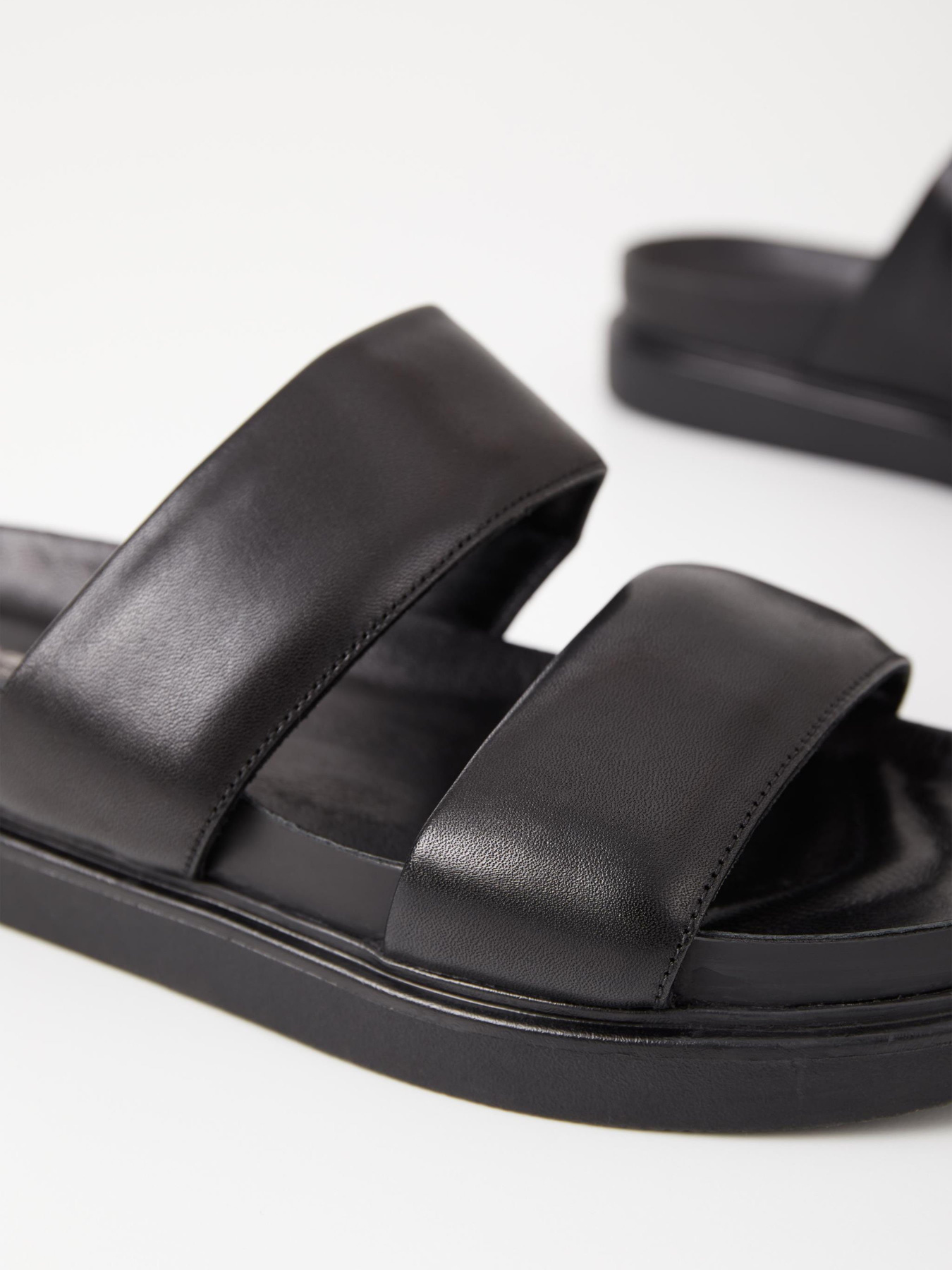 Шлепанцы VAGABOND Erin модель 5332-701-20 Фото