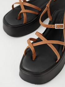 Босоніжки VAGABOND Courtney модель 5334-701-27 Босоніжки VAGABOND Courtney модель 5334-701-27 Фото