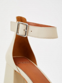 Босоножки VAGABOND Fiona модель 5515-001-02 Фото