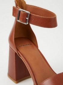 Босоніжки VAGABOND Fiona модель 5515-001-10 Фото