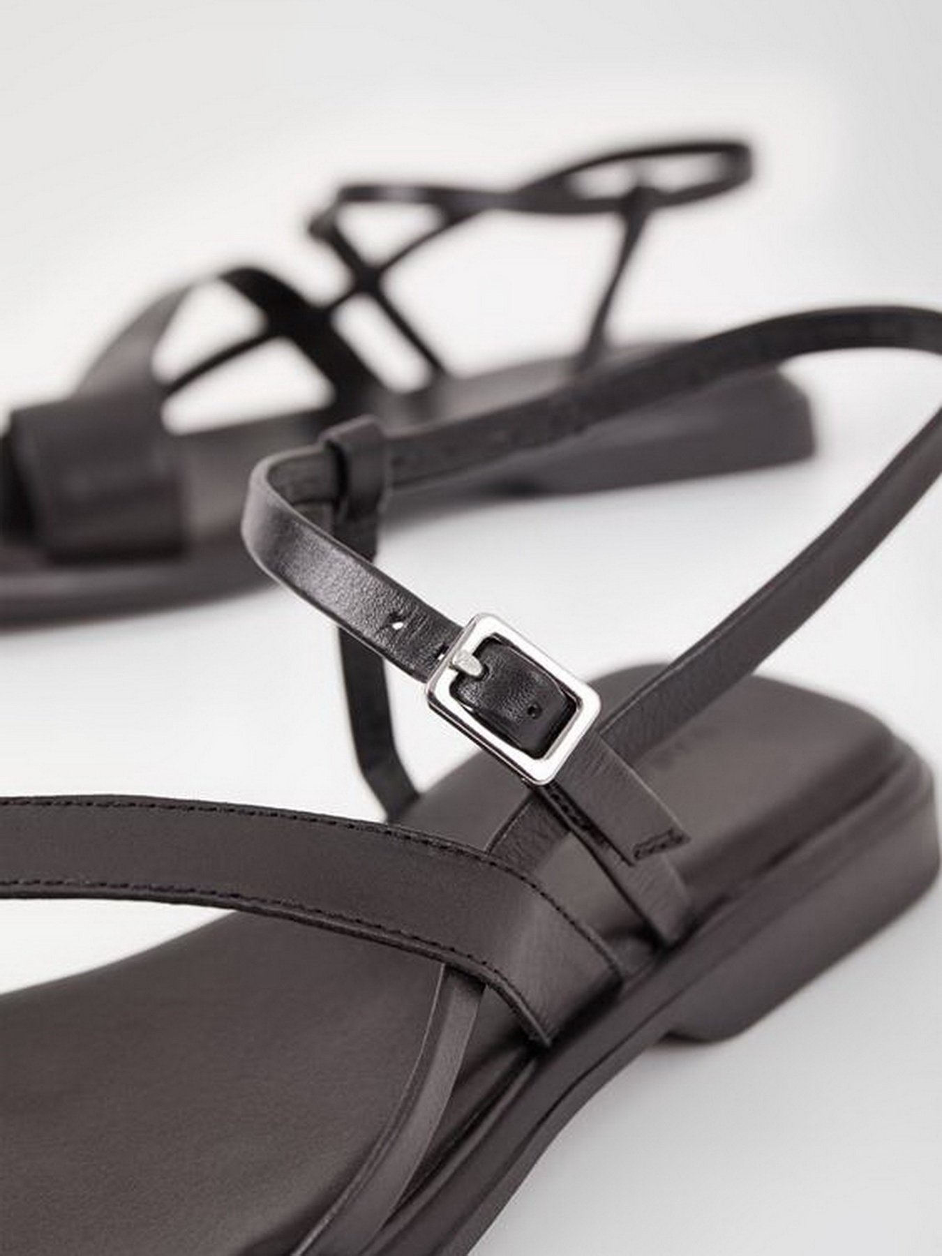 Сандалии VAGABOND Izzy модель 5513-001-20 Фото