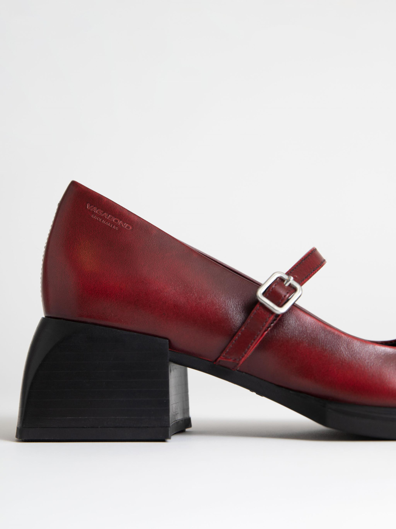 Туфли VAGABOND Vivian модель 5553-018-47 Туфли VAGABOND Vivian модель 5553-018-47 Фото