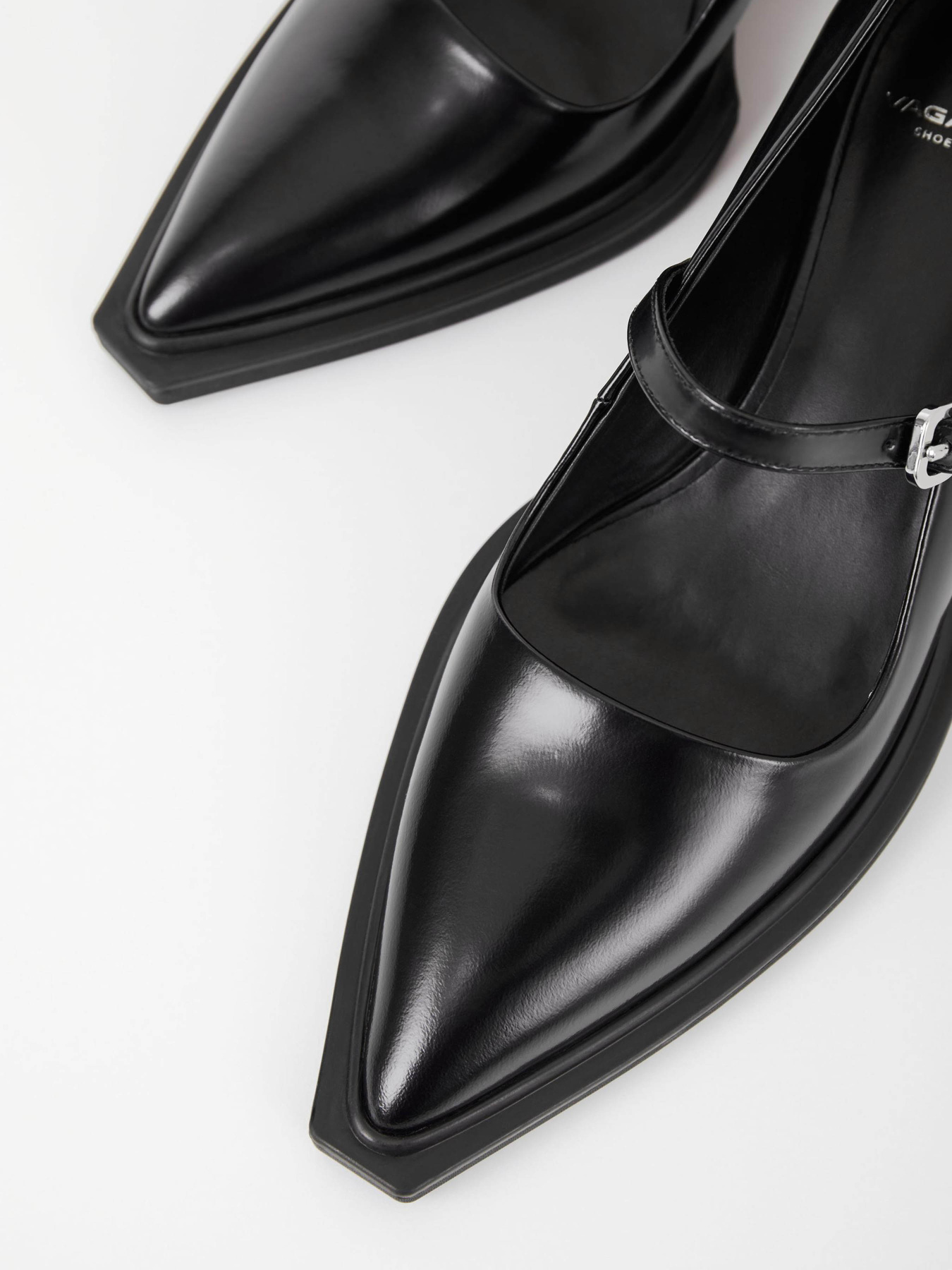 Туфли VAGABOND Vivian модель 5553-004-20 Фото