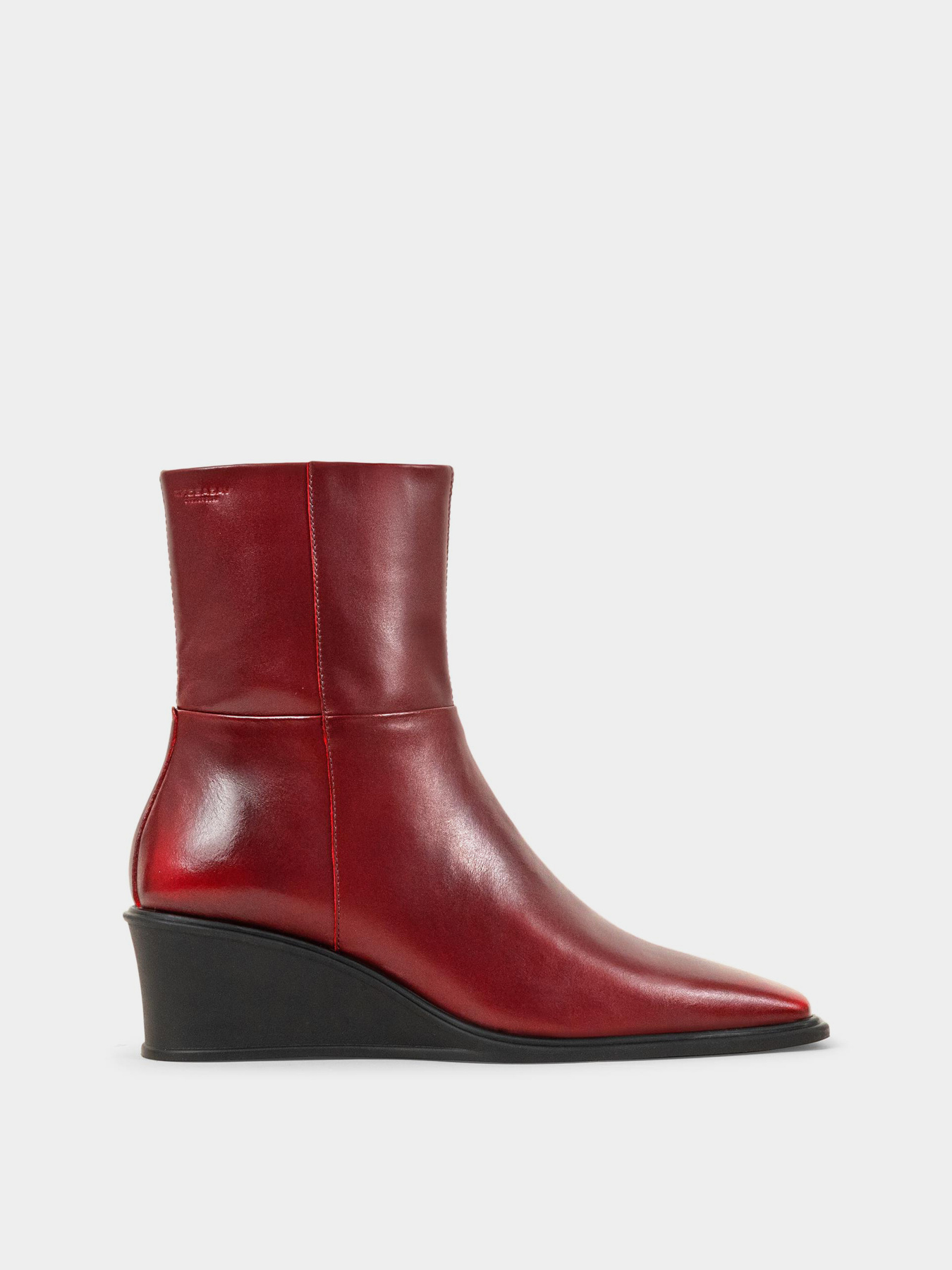 Ботинки и сапоги VAGABOND Aino модель 5829-018-47 Ботинки и сапоги VAGABOND Aino модель 5829-018-47 Фото