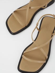 Сандалії VAGABOND Izzy модель 5713-201-13 Фото