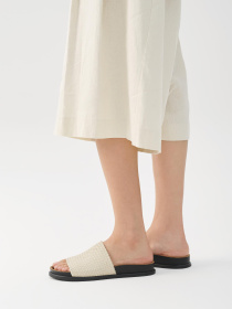 Шлепанцы VAGABOND Effie модель 5922-125-37 Фото