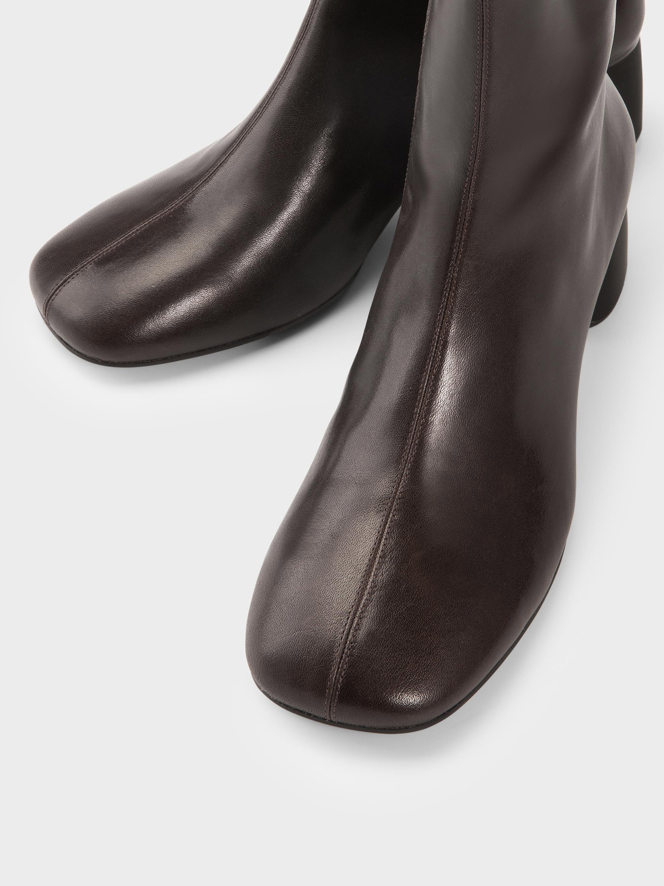 Бoтильоны VAGABOND модель 6056-001-35 Фото