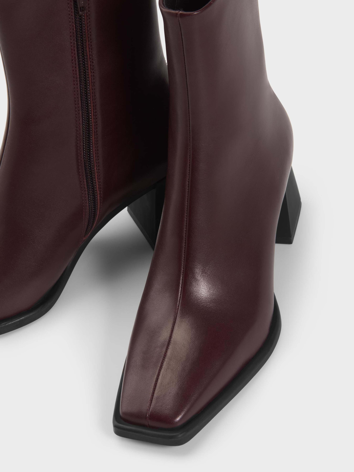 Ботильйони VAGABOND модель 5002-001-44 Фото