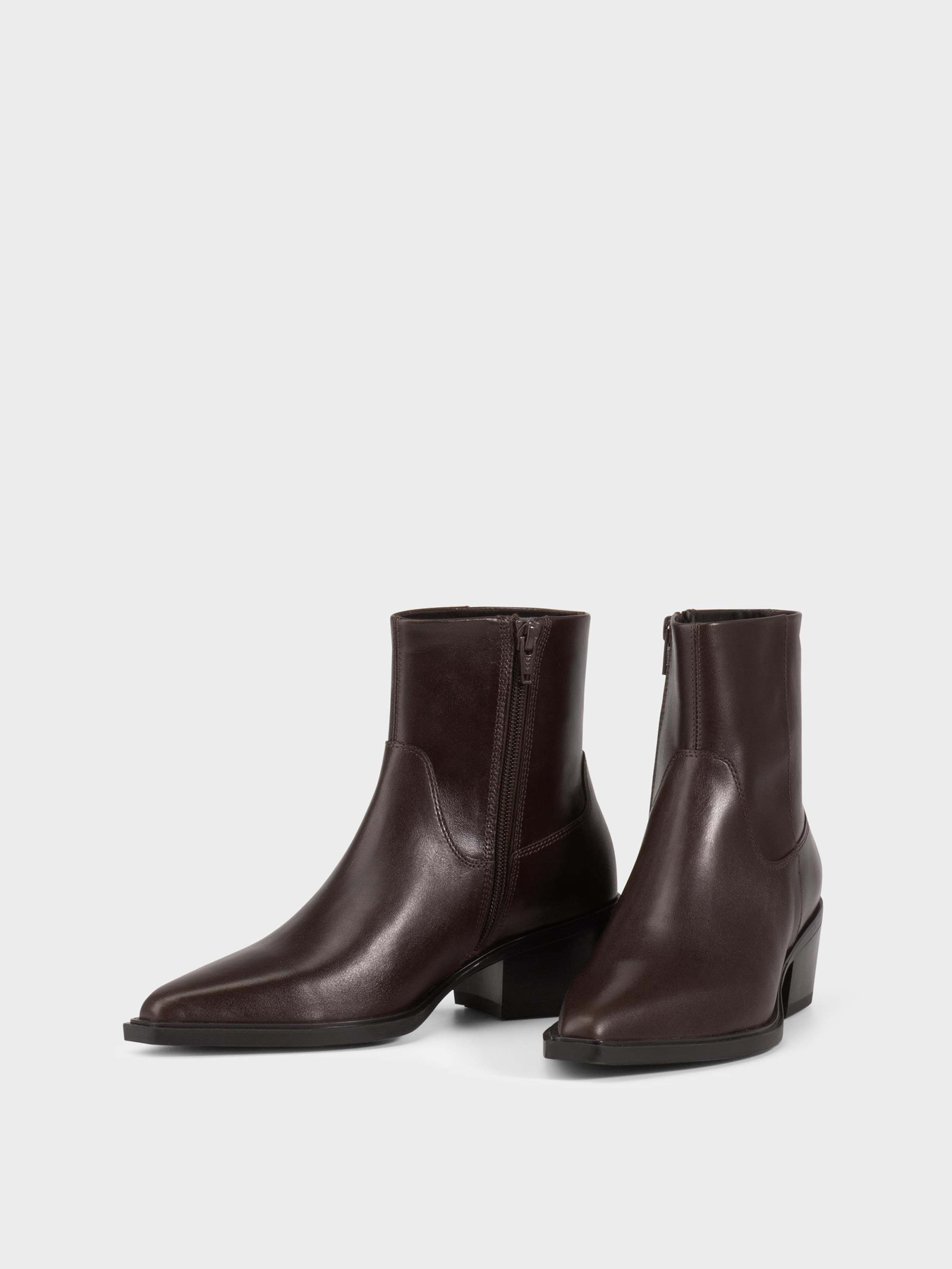 Ботинки VAGABOND модель 5810-101-35 Фото