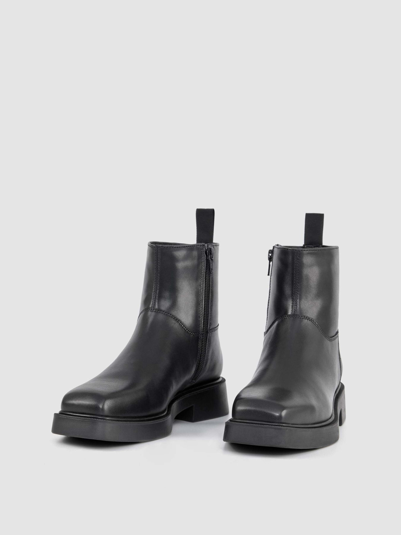 Ботинки VAGABOND модель 5843-201-20 Фото