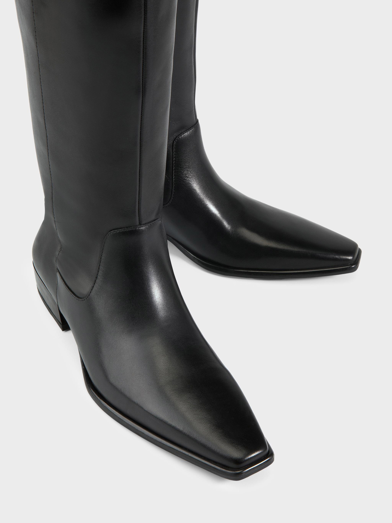 Сапоги VAGABOND модель 6016-001-20 Фото