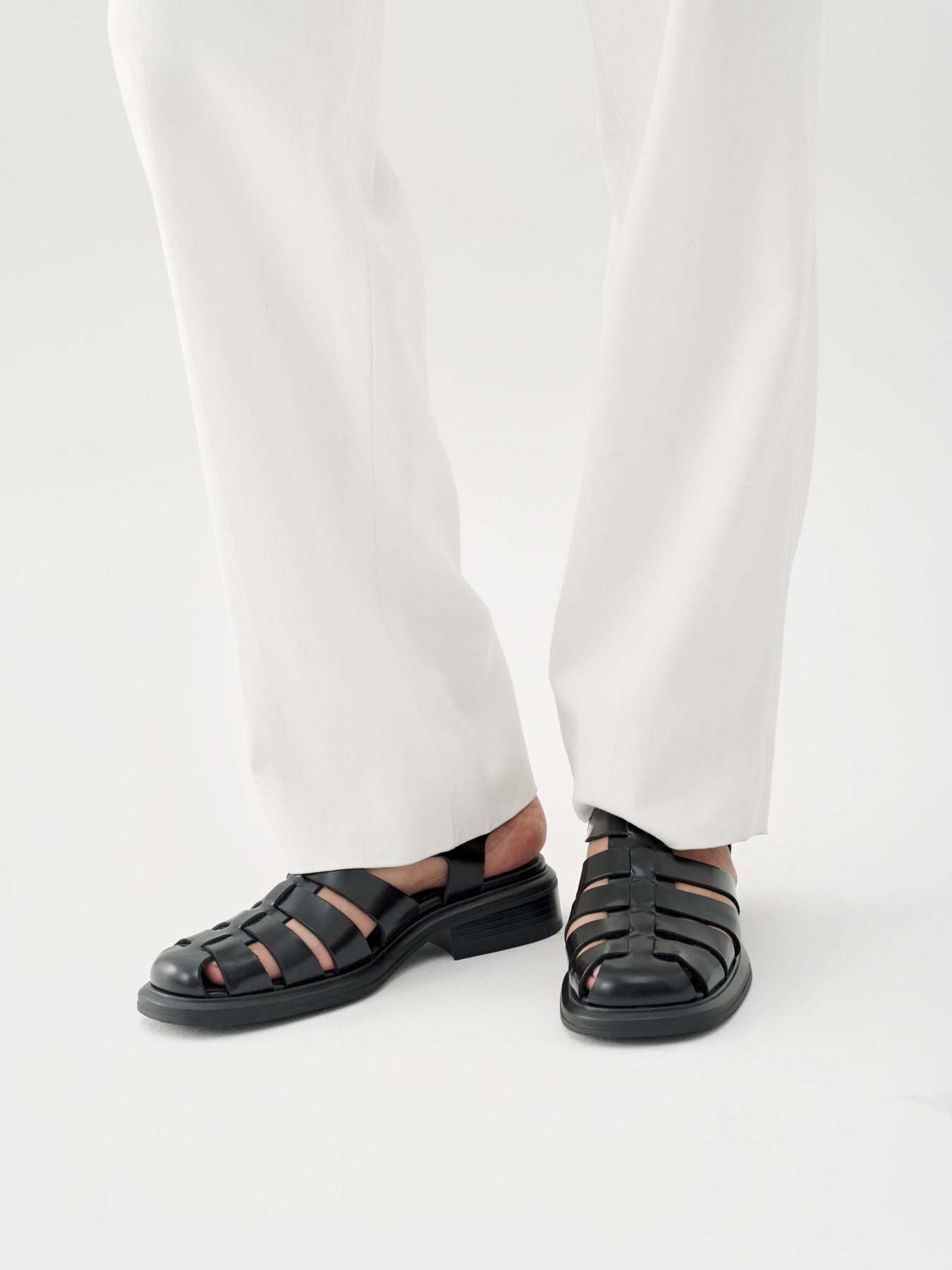 Сандалии VAGABOND ELLIS модель 5930-104-20 Сандалии VAGABOND ELLIS модель 5930-104-20 Фото