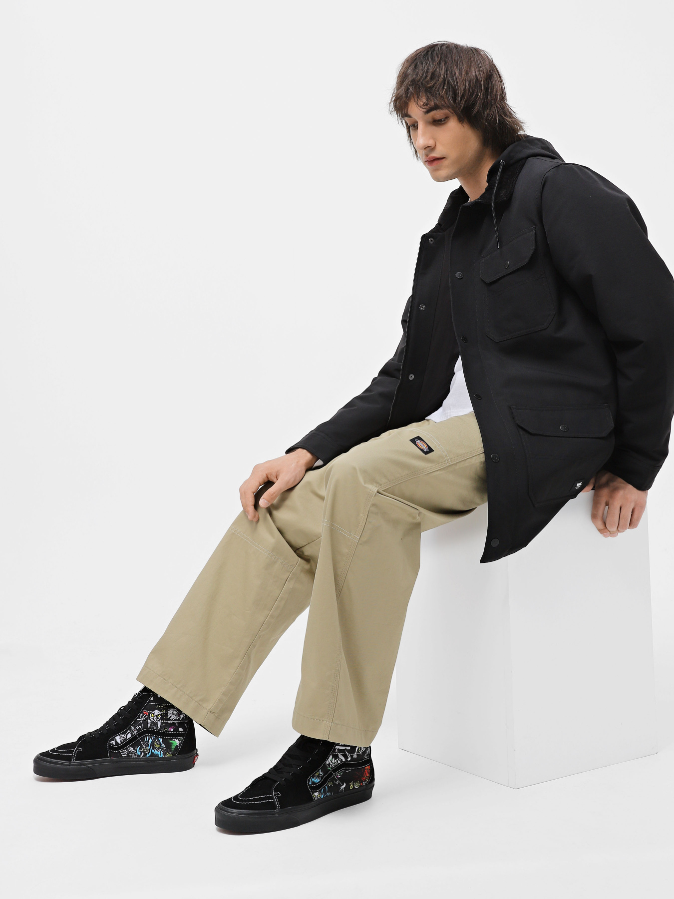 Кеди високі Vans x Disney Sk8-Hi модель VN000BW7BMB1 Кеди високі Vans x Disney Sk8-Hi модель VN000BW7BMB1 Фото