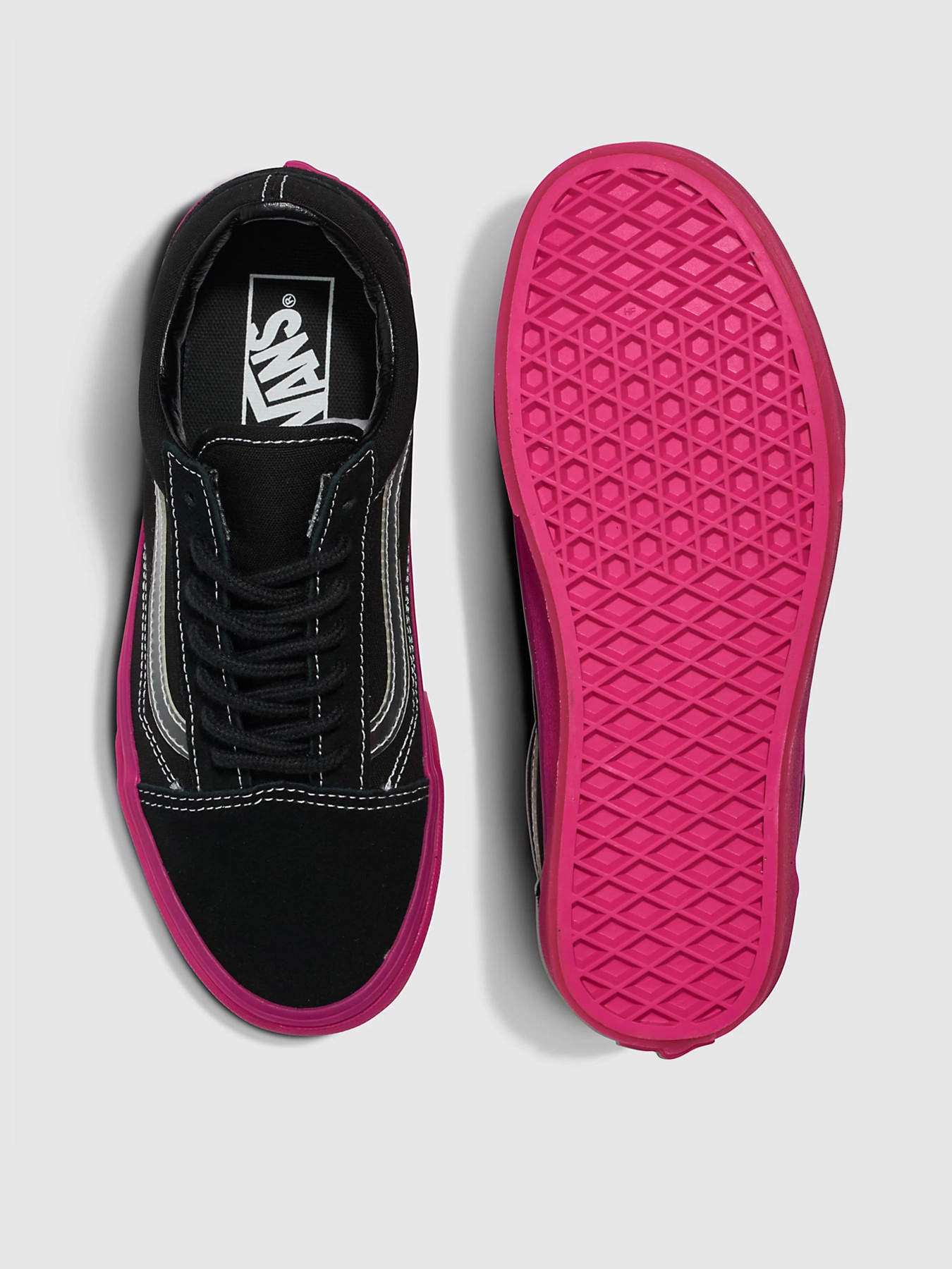 Кеди низькі Vans Old Skool модель VN0007NTAFJ1 Кеди низькі Vans Old Skool модель VN0007NTAFJ1 Фото