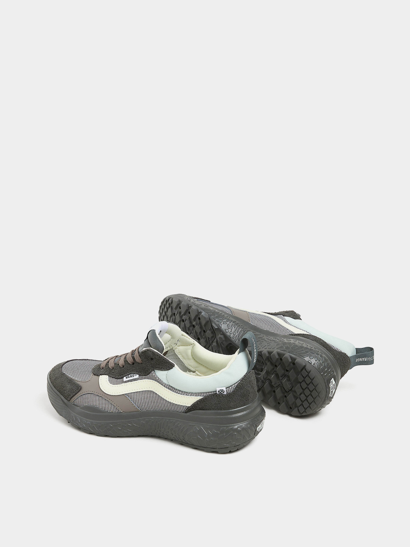 Кроссовки повседневные Vans UltraRange Neo VR3 модель VN000BCEBHG1 Фото