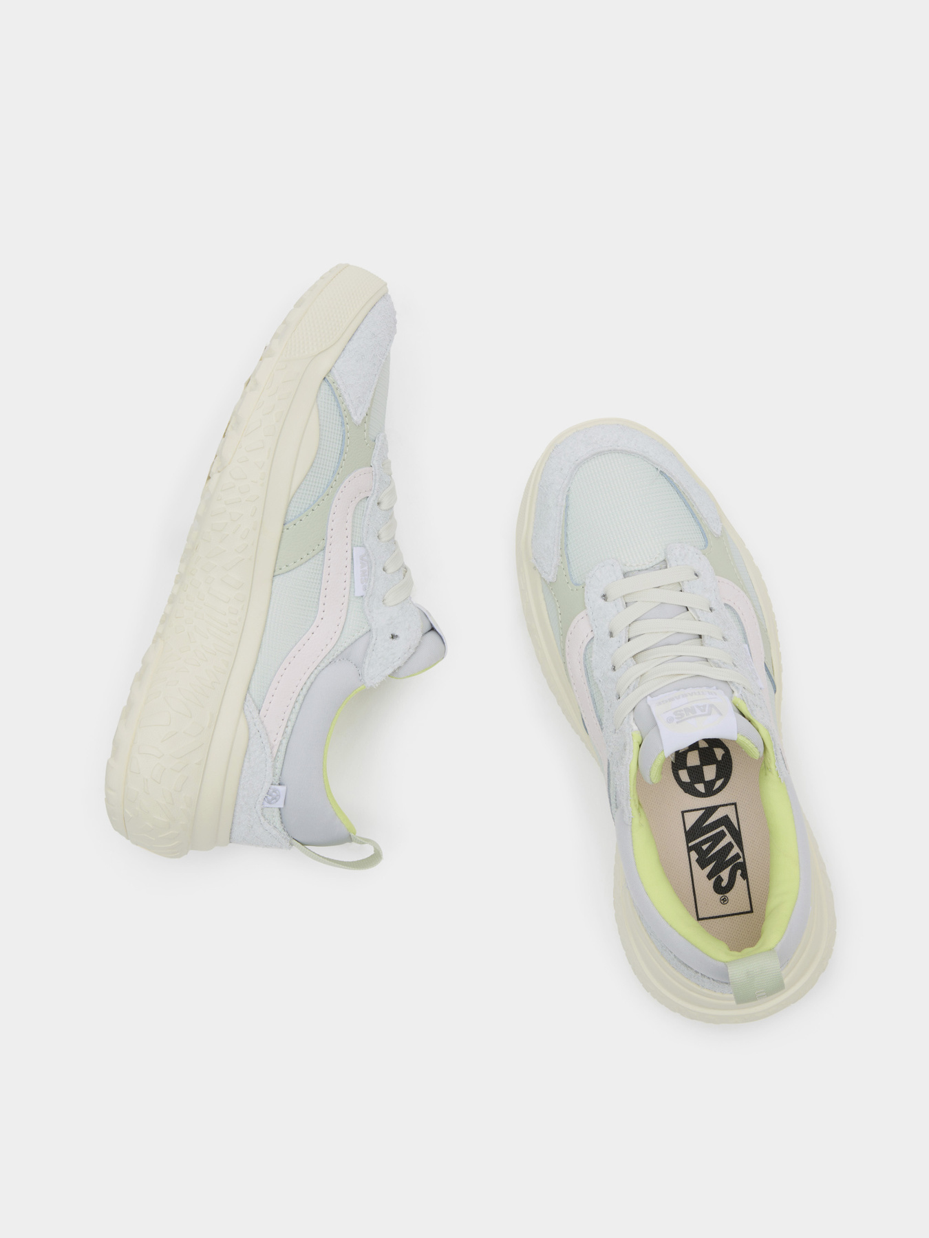 Кросівки Vans UltraRange Neo VR3 Модель VN000BCEBIG1 Фото