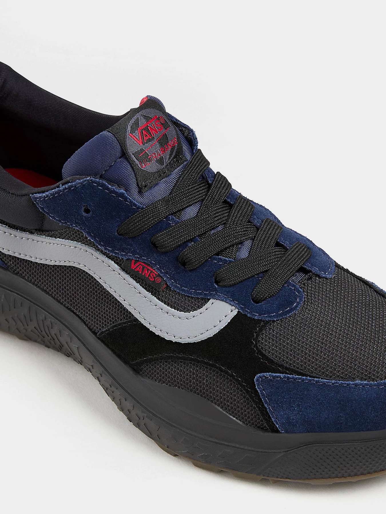 Кроссовки повседневные Vans UltraRange Neo VR3 модель VN000BCEYA61 Фото