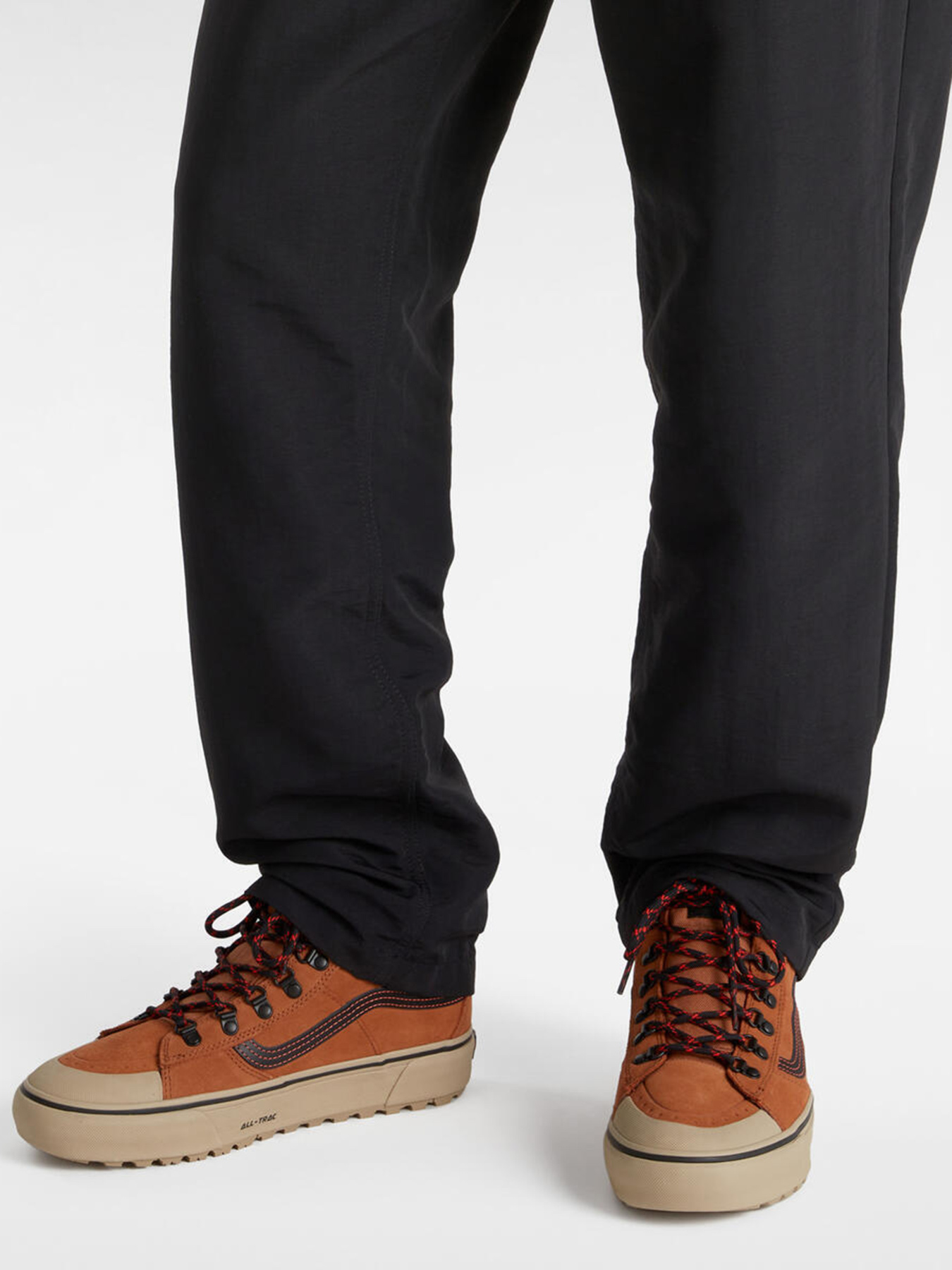 Кеди високі Vans MTE Sk8-Hi DR Waterproof модель VN000CVRN1Z1 Кеди високі Vans MTE Sk8-Hi DR Waterproof модель VN000CVRN1Z1 Фото