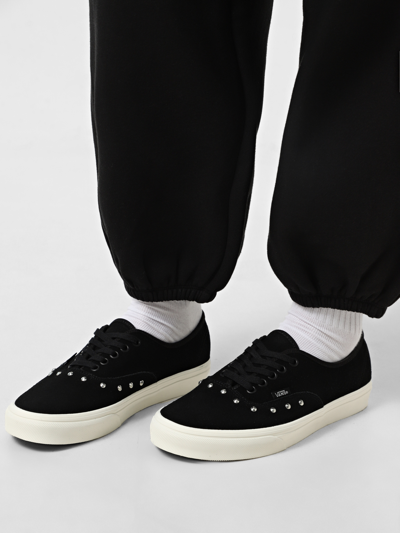 Кеди низькі Vans Authentic модель VN000CRQBLK1 Фото