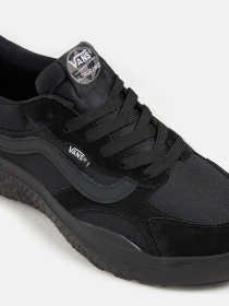 Кросівки Vans MTE Ultrarange Neo Vr3 модель VN000BCEBKA1 Фото