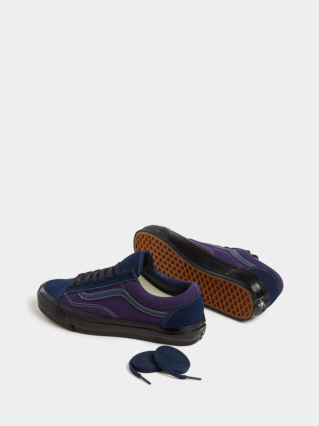 Кеды низкие Vans LX Old Skool 36 модель VN000D57ESD1 Фото