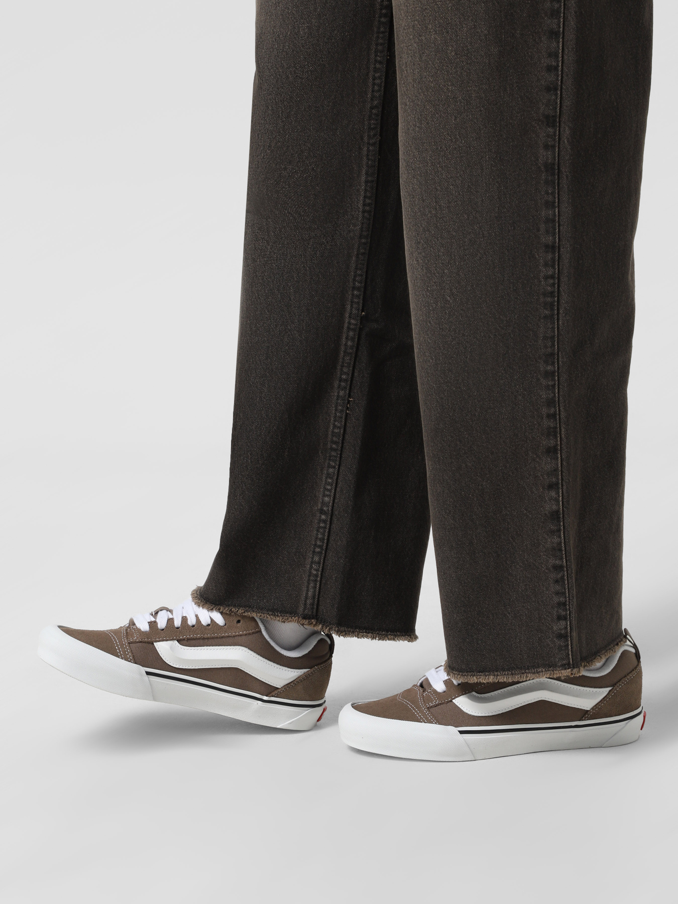 Кеды низкие Vans Knu Skool модель VN000D221NU1 Фото