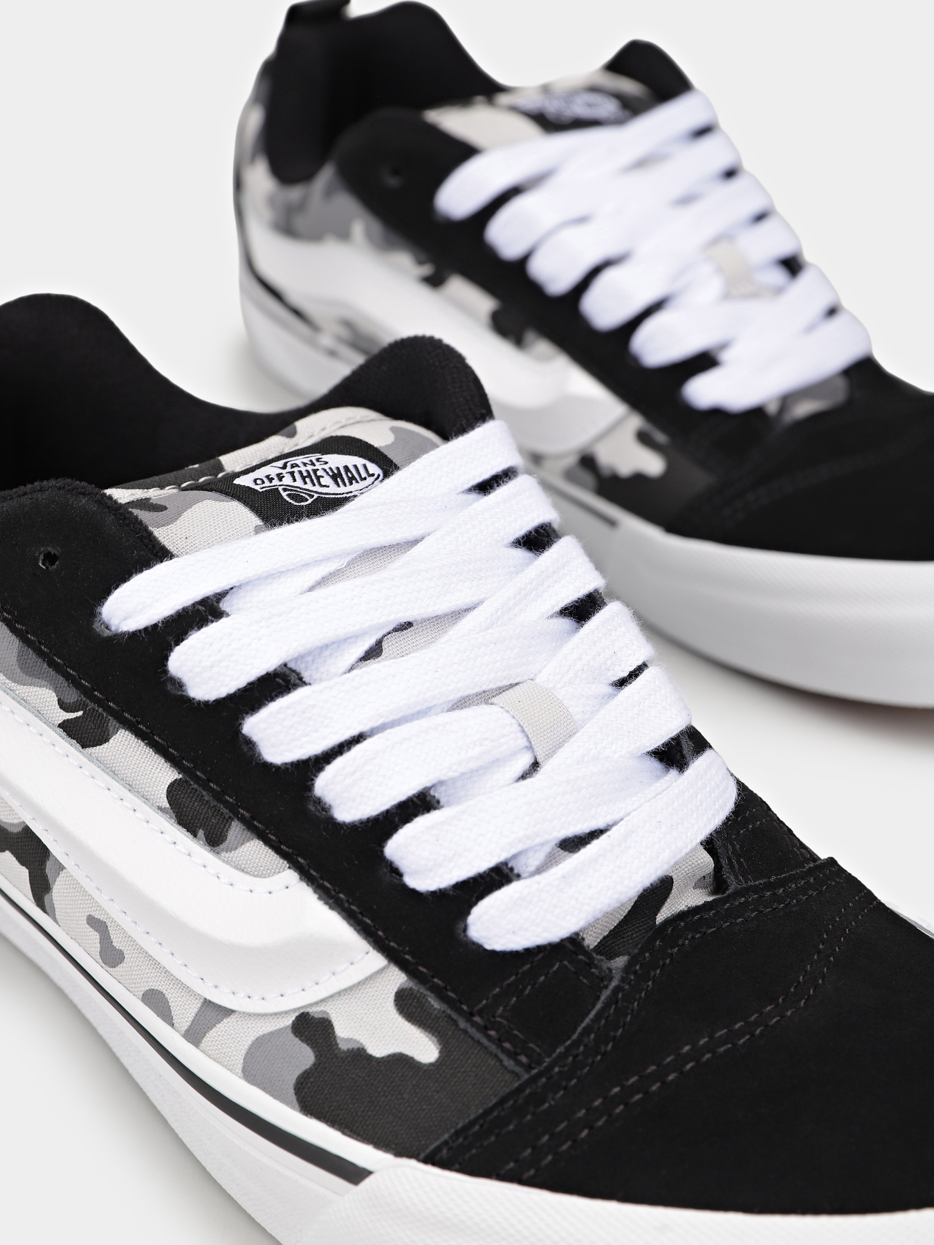 Кеды низкие Vans Knu Skool модель VN000D22BZW1 Кеды низкие Vans Knu Skool модель VN000D22BZW1 Фото