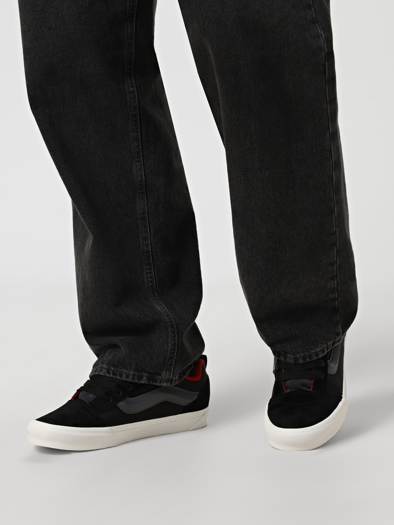 Кеди низькі Vans Knu Skool модель VN000D22DE21 Кеди низькі Vans Knu Skool модель VN000D22DE21 Фото