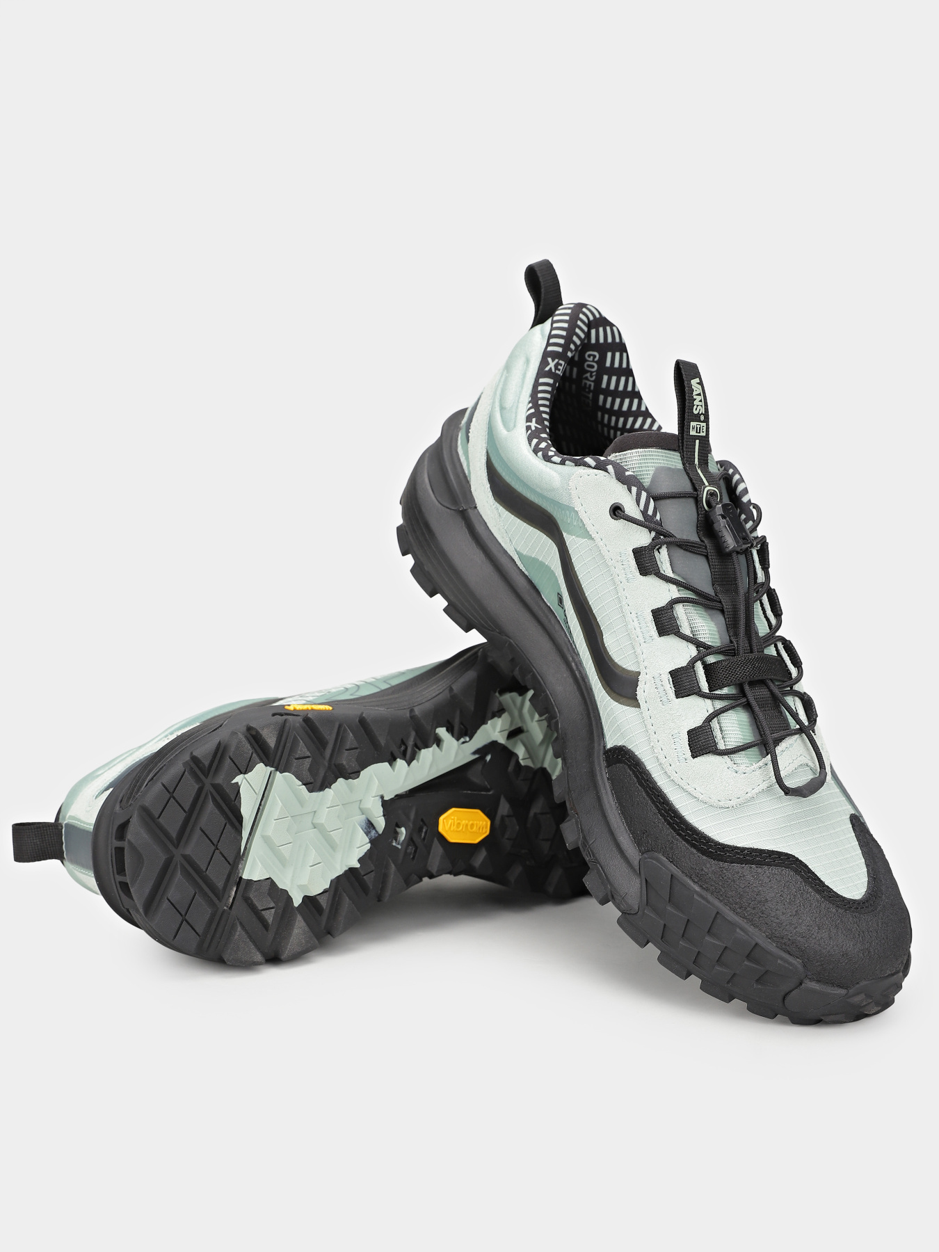 Кросівки аутдор Vans MTE Crosspath XC Gore-Tex модель VN000DAMRMO1 Фото