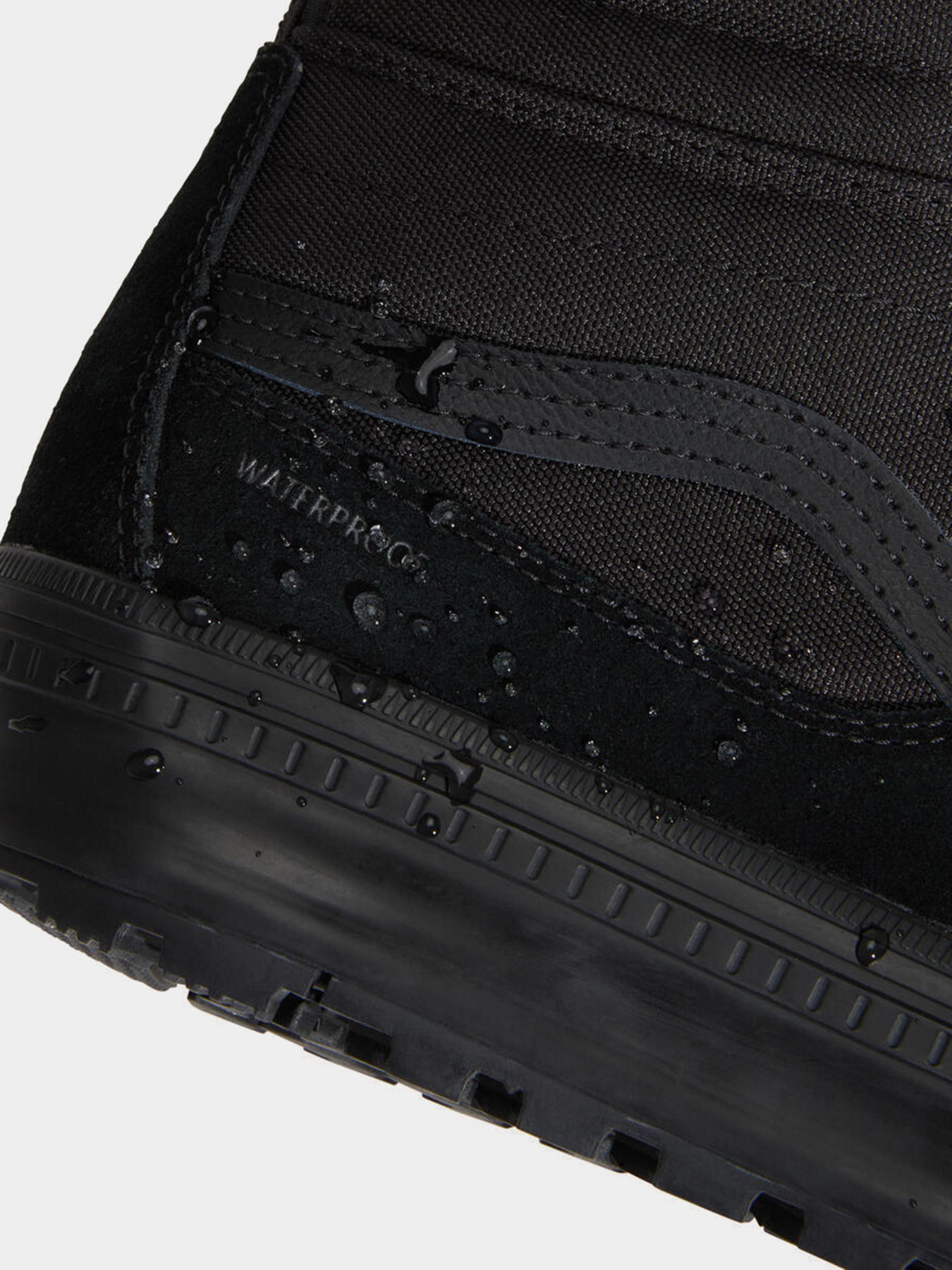 Черевики Vans Модель VN000DAQBKA1 Фото