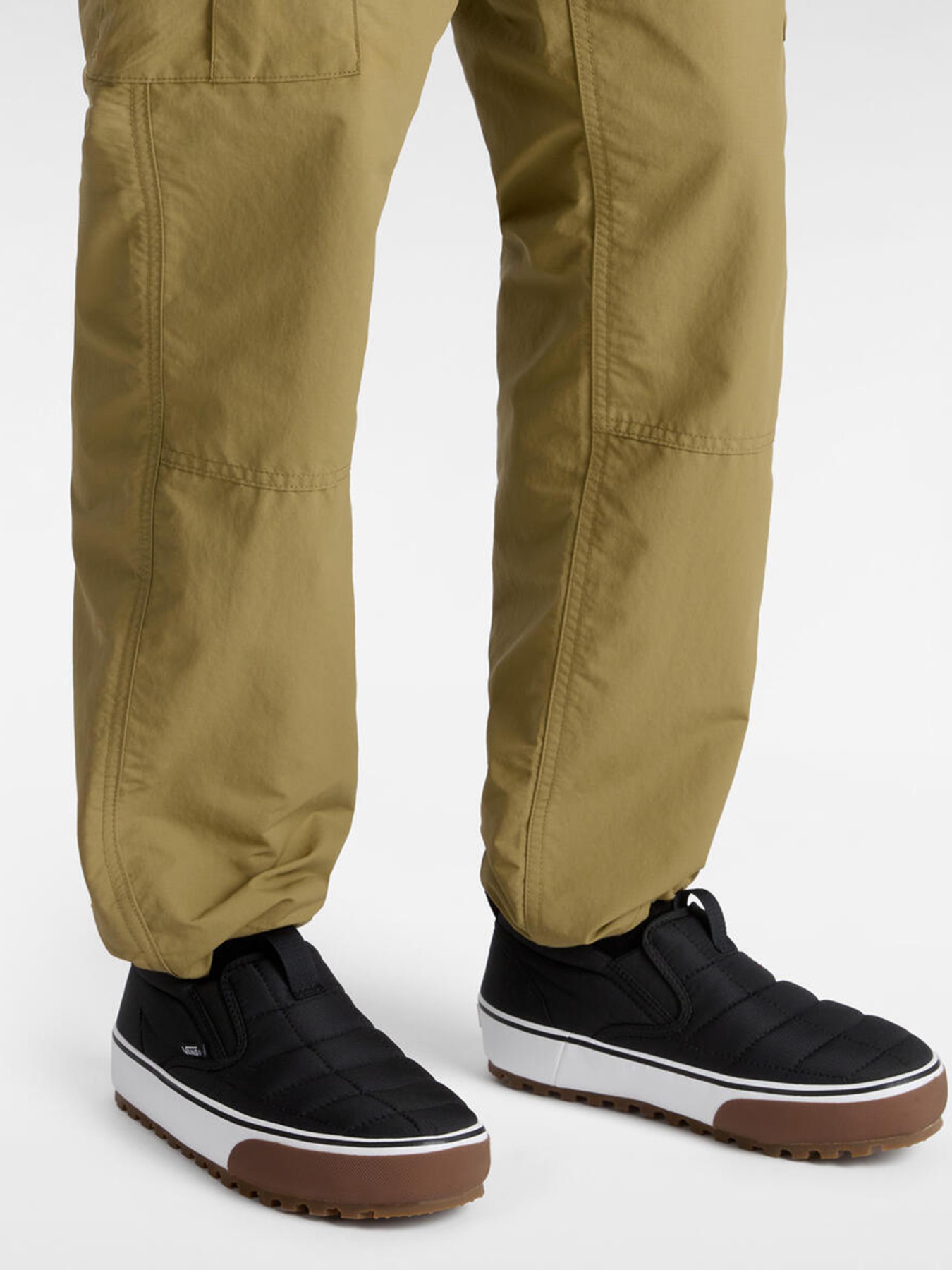 Сліпони Vans MTE Snow Lodge Slipper Mid модель VN000D2ABLA1 Сліпони Vans MTE Snow Lodge Slipper Mid модель VN000D2ABLA1 Фото