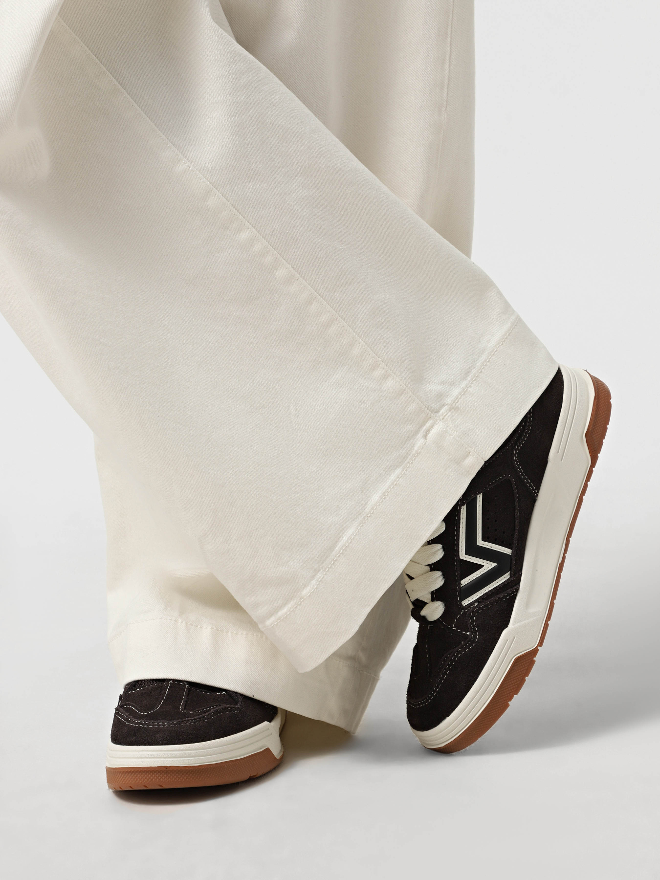 Кеды низкие Vans Upland модель VN000D6FY7U1 Фото