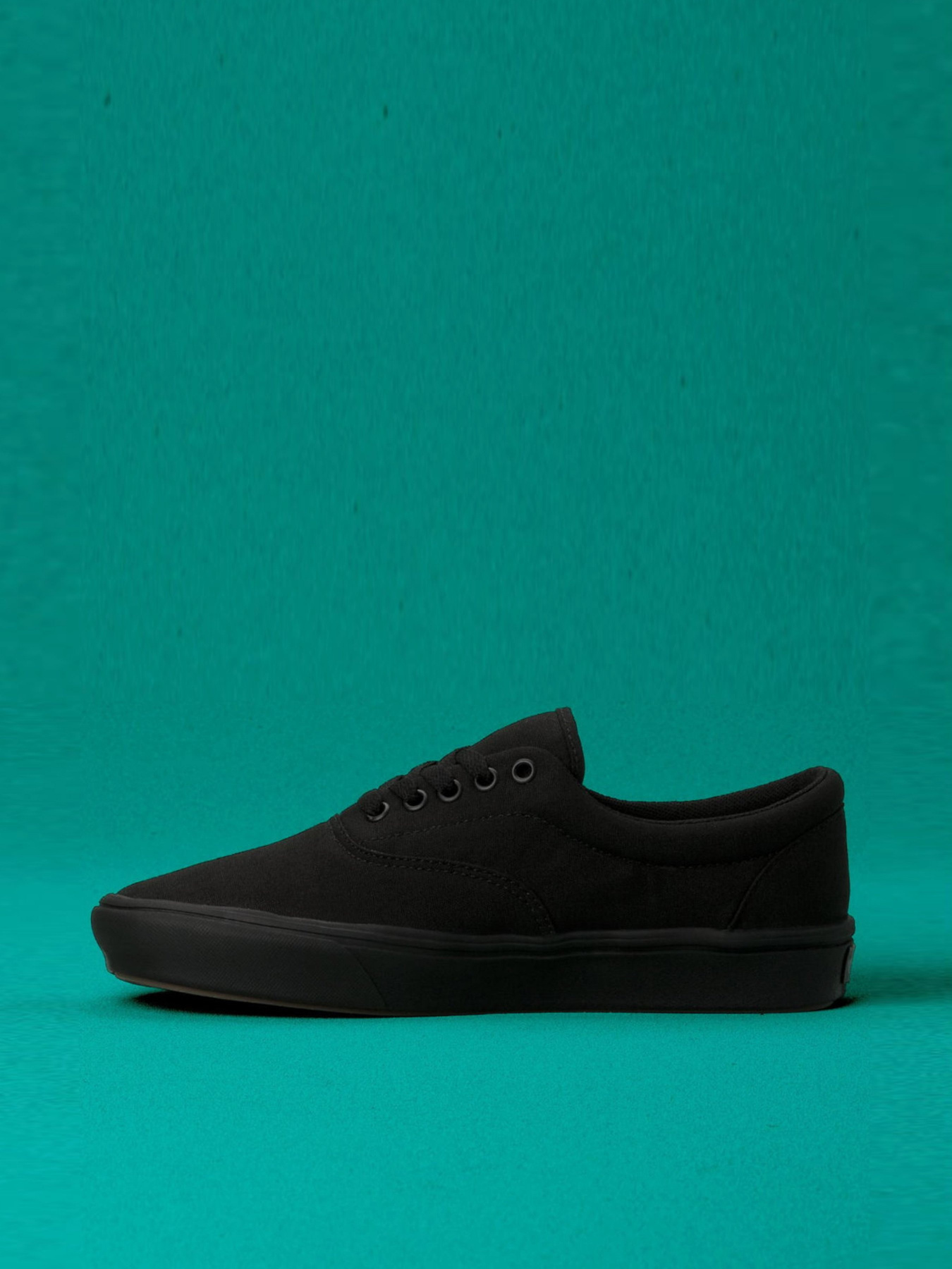 Кеди низькі Vans Classic ComfyCush Era модель VN0A3WM9VND1 Фото