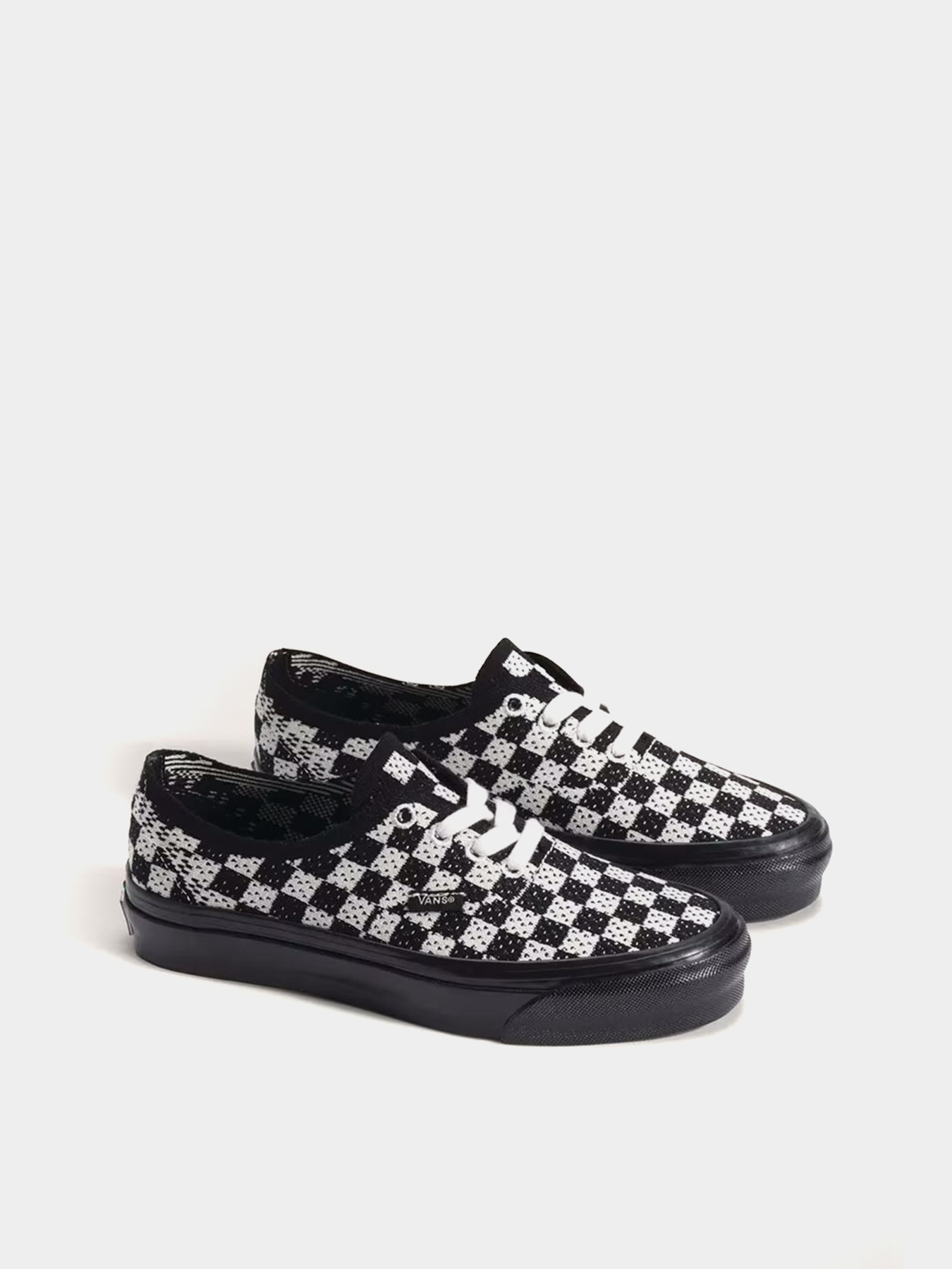 Vans модель VN000EJC1KP1 Фото