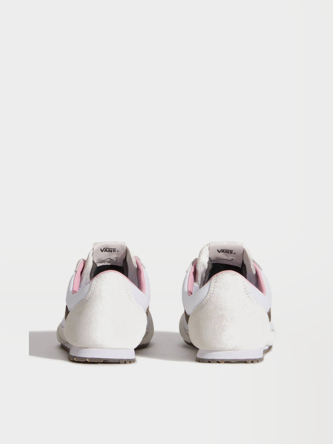 Кросівки повсякденні Vans LX SLP TRAINER модель VN000EHQCJ71 Фото