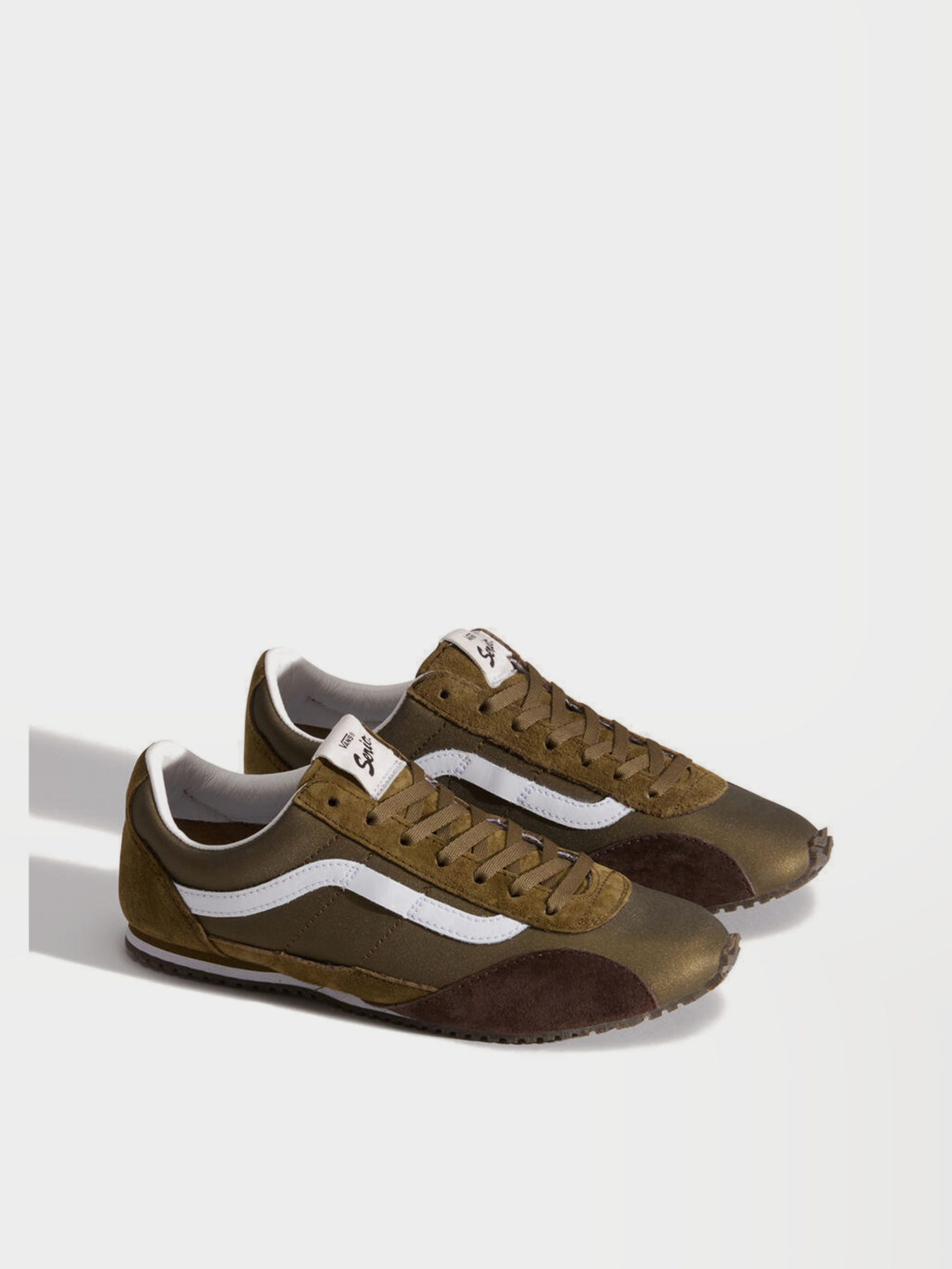 Vans VN000EHQOLV1 модель VN000EHQOLV1 Vans VN000EHQOLV1 модель VN000EHQOLV1 Фото